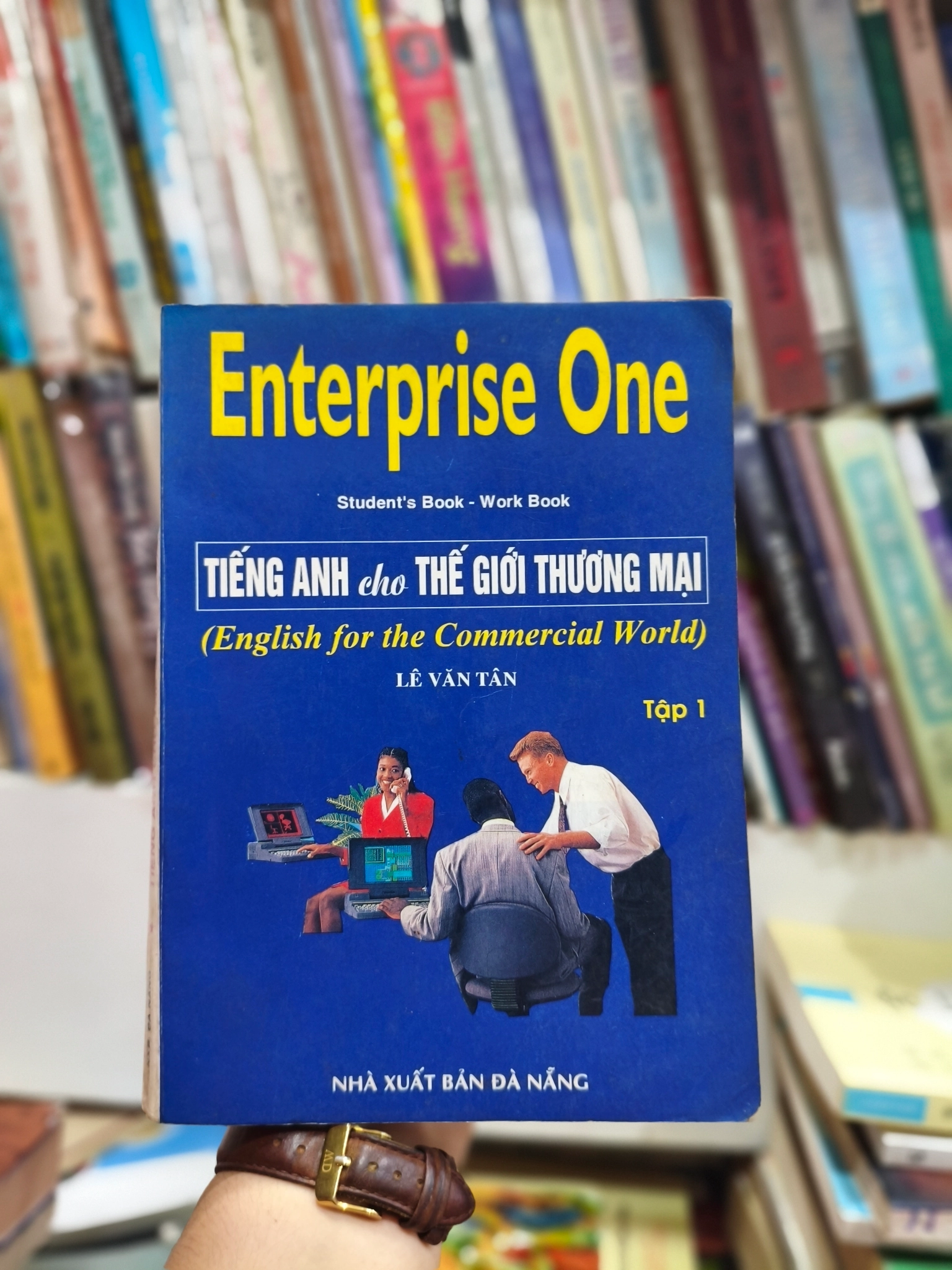 Tiếng anh cho thế giới thương mại tập 1 🌱 by  - Sách Book Cover - Ngọc Hiển Books