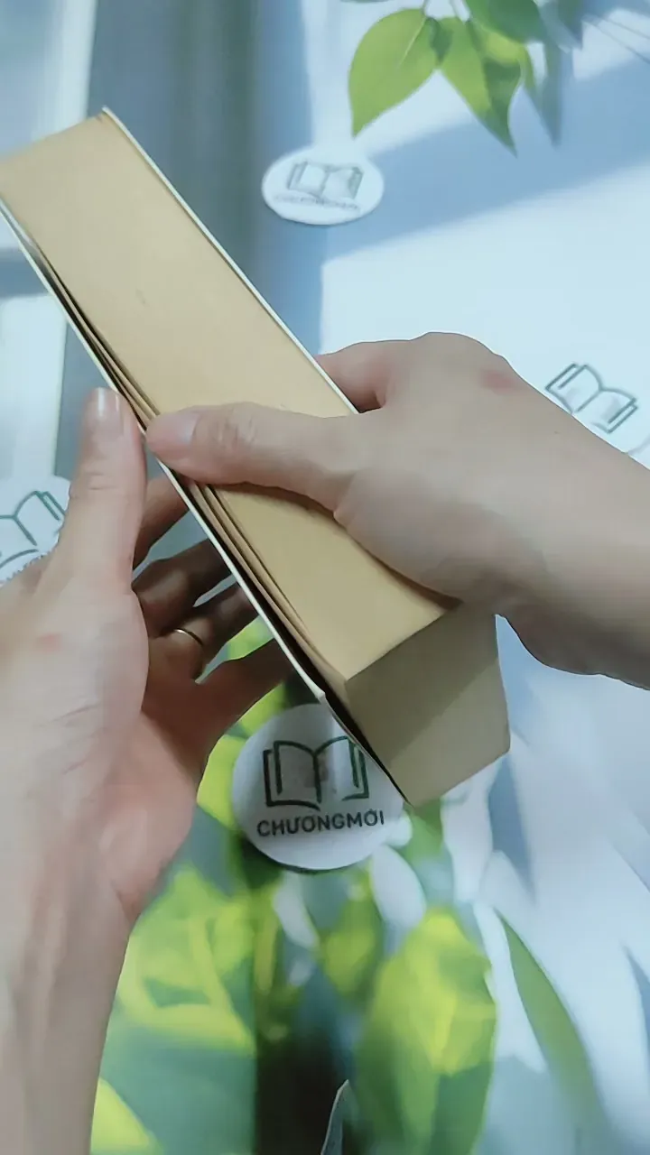 Cô Gái Tháng Sáu - Ngải Mễ 744738