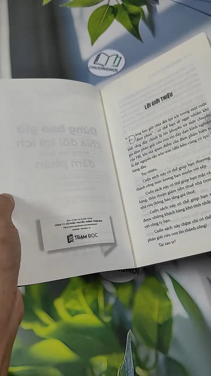 [MIỄN PHÍ BỌC SÁCH] Đừng Bao Giờ Chia Đôi Lợi Ích Trong Mọi Cuộc Đàm Phán - Chris Voss & Tahl Raz 787064