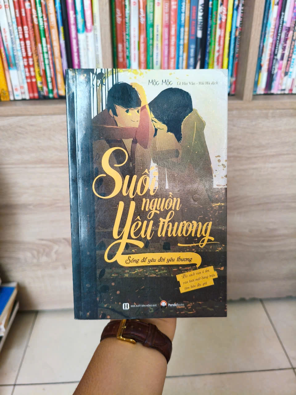 Suối Nguồn Yêu Thương - Sống Để Yêu Đời Yêu Thương by  - Sách Book Cover - Ngọc Hiển Books
