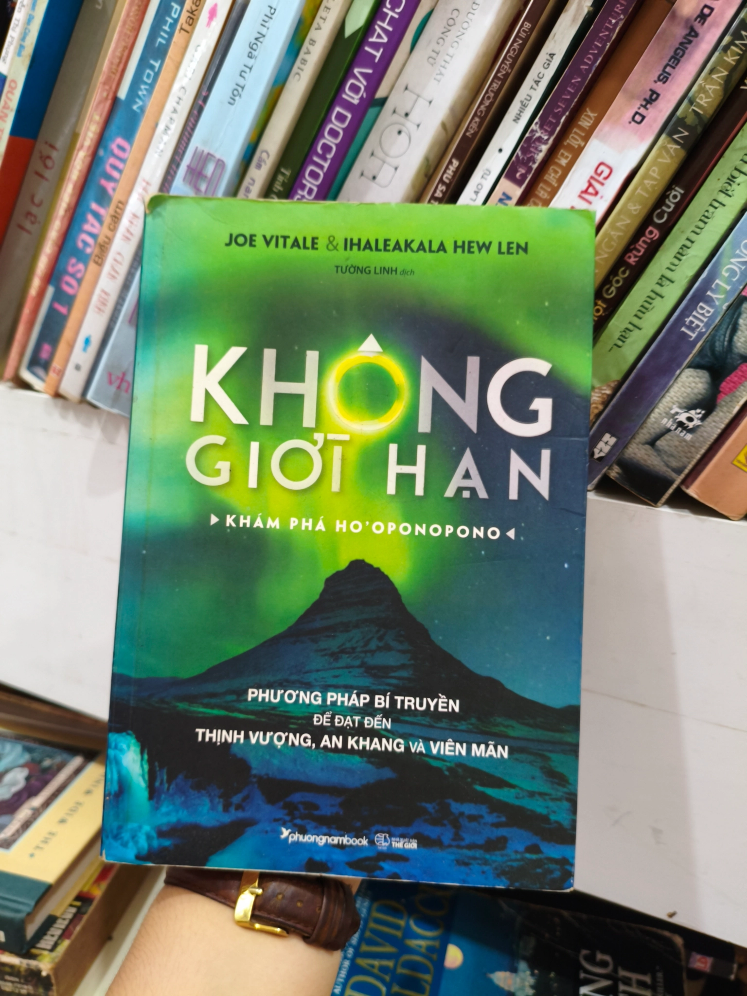 Không giới hạn 🌱 by  - Sách Book Cover - Ngọc Hiển Books