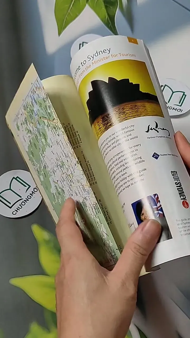 The Official Guide Sydney 2010 703071