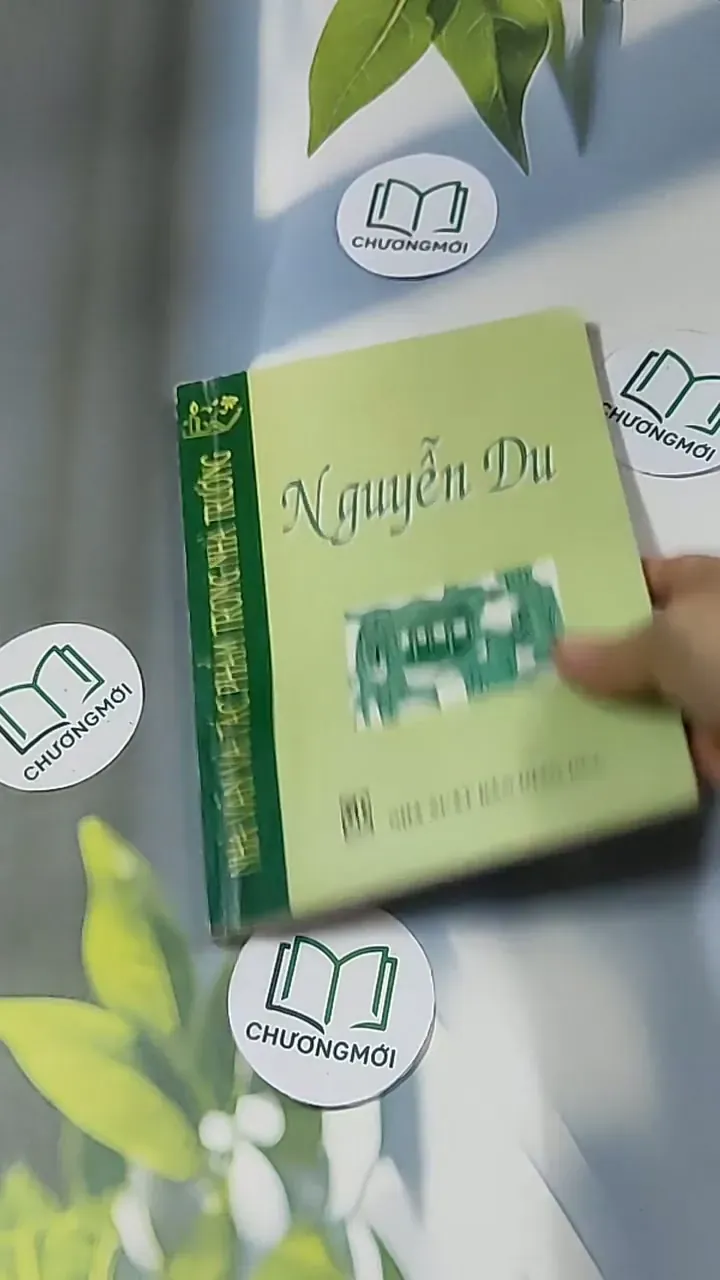 Nguyễn Du - Nhà văn và tác phẩm trong nhà trường (1999) 698560