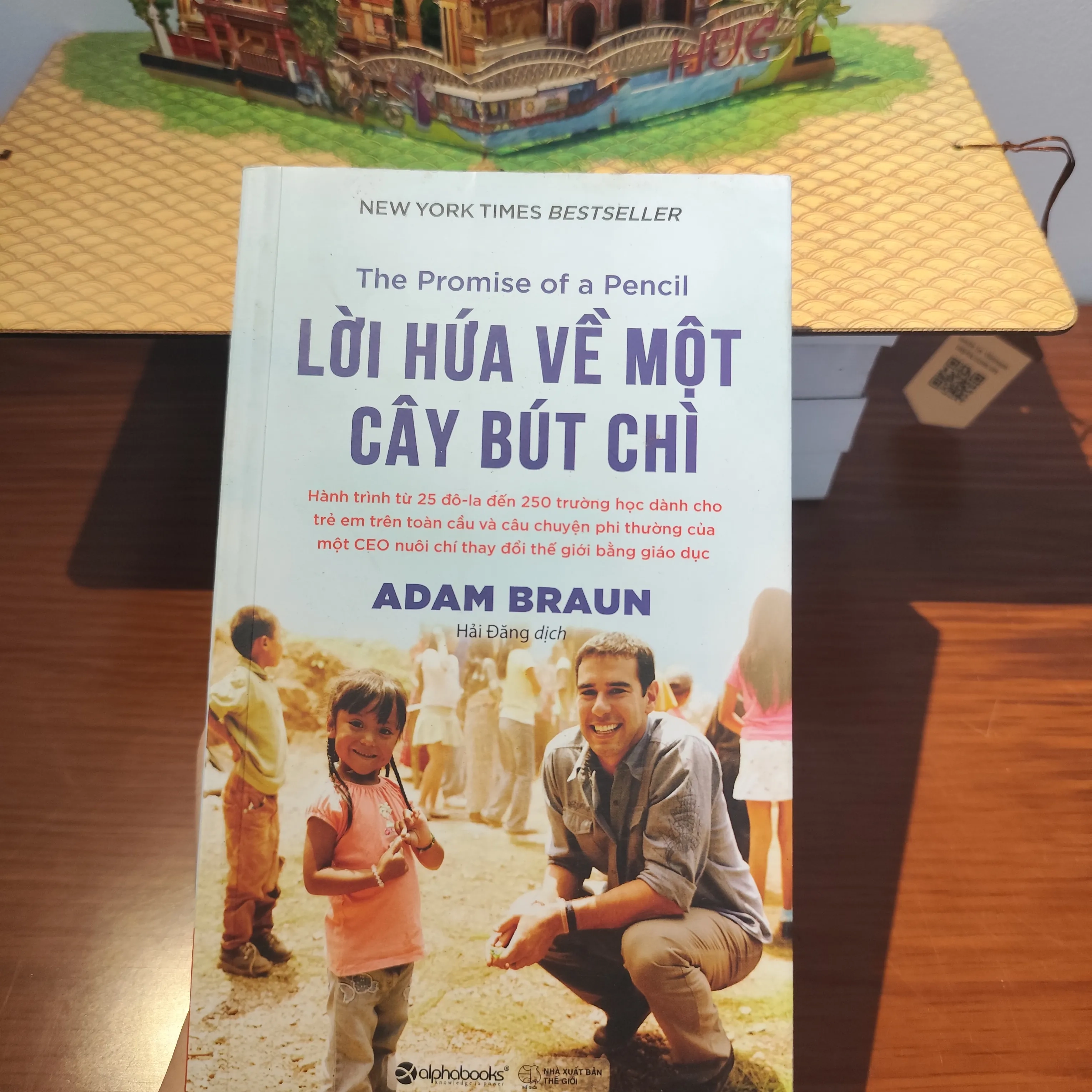 Lời hứa về một cây bút chì by  - Sách Book Cover - Ngọc Hiển Books