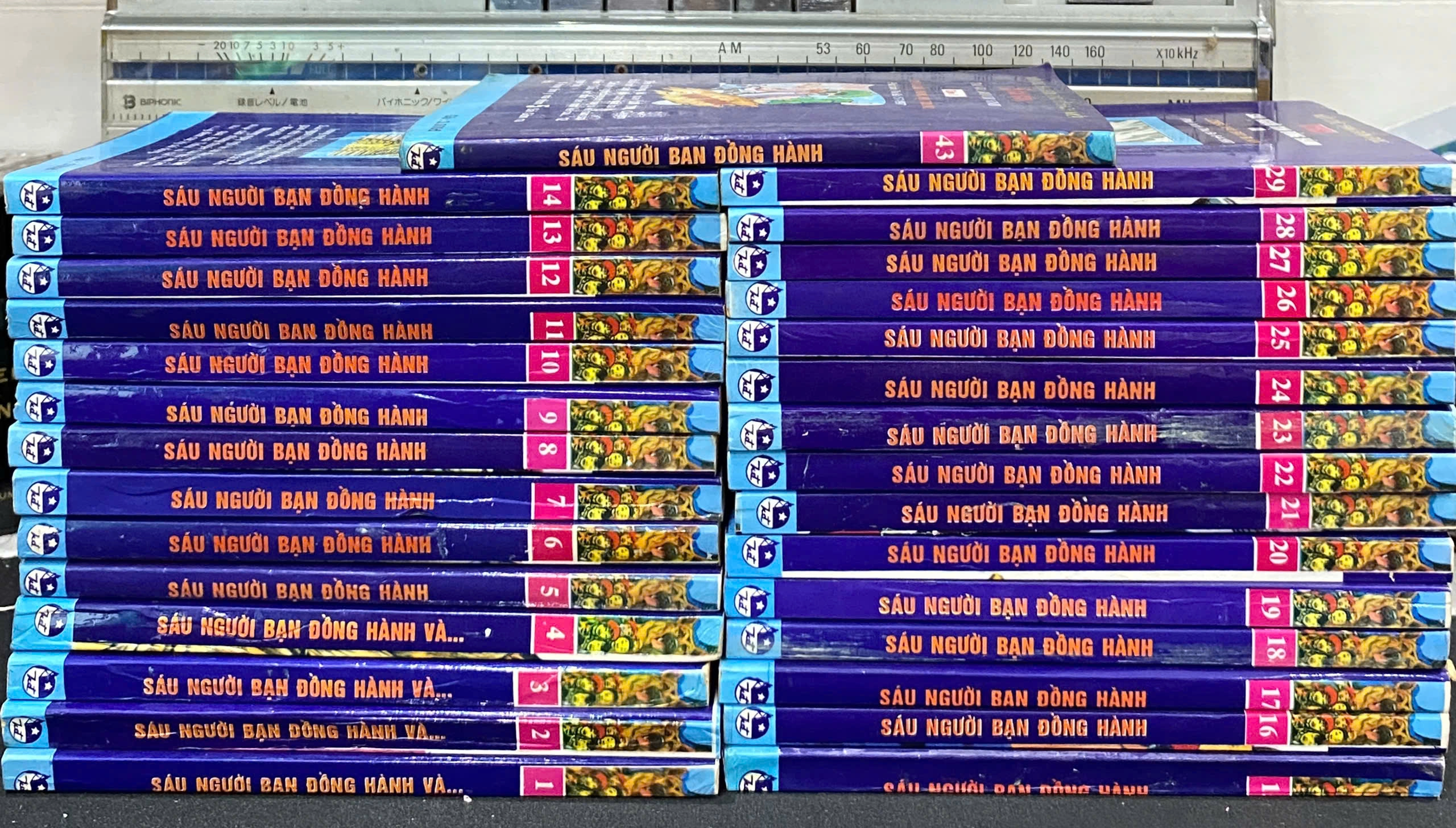 Sáu Người Bạn Đồng Hành by Paul-Jacques Bonzon - Sách Book Cover - Ngọc Hiển Books