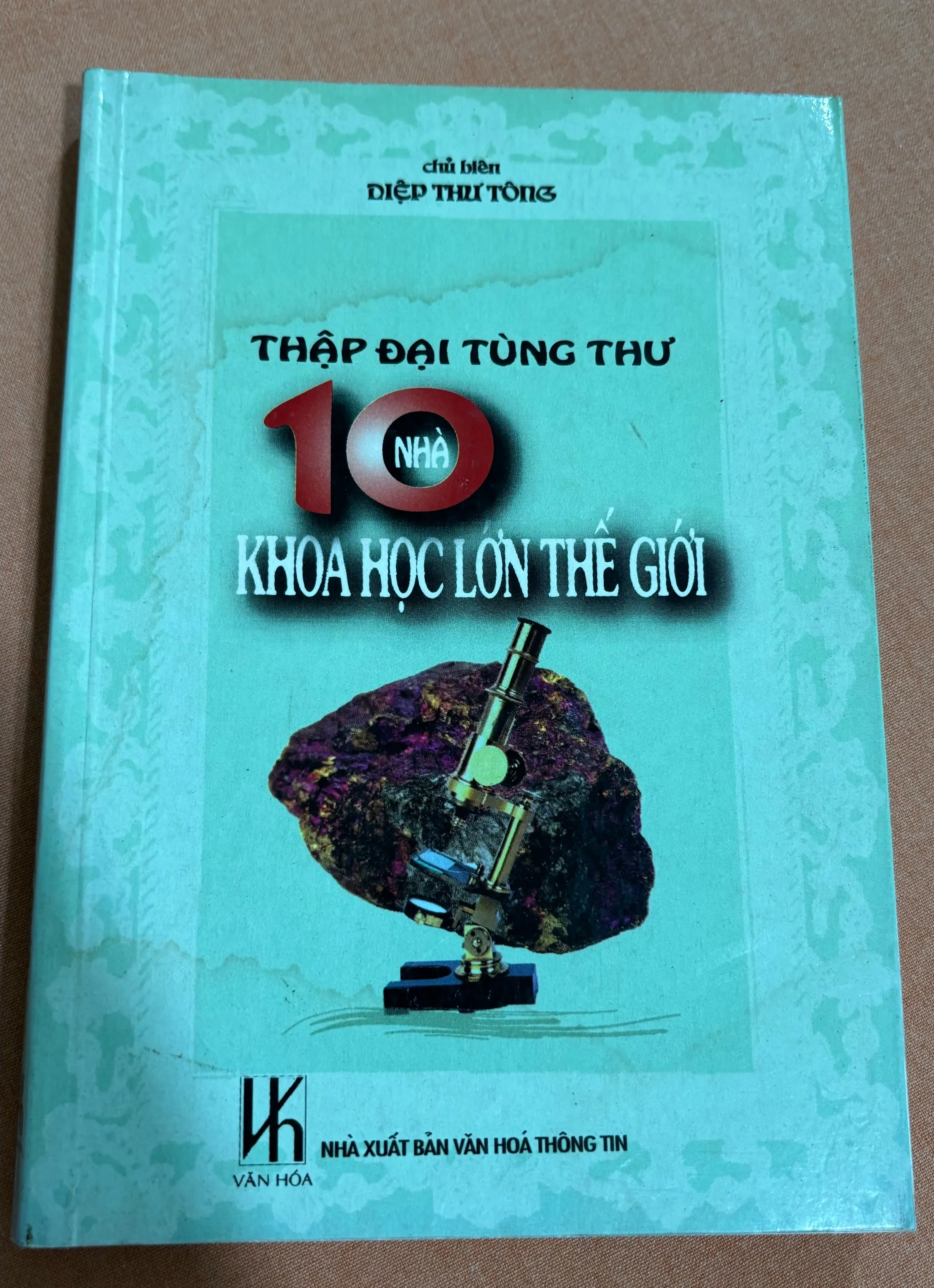 Thập đại tùng thư 10 nhà khoa học lớn thế giới by  - Sách Book Cover - Ngọc Hiển Books