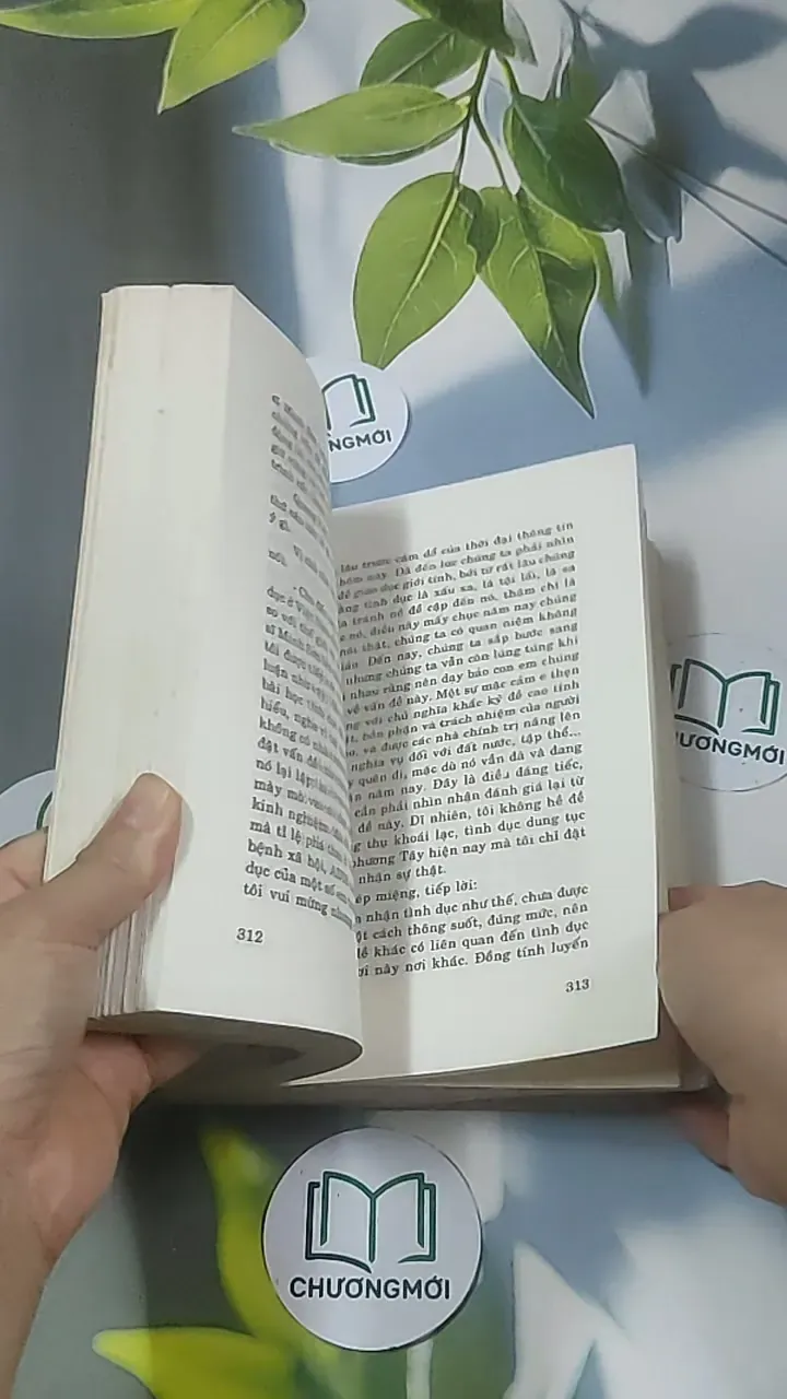 Một thế giới không có đàn bà - Bùi Anh Tấn 688638