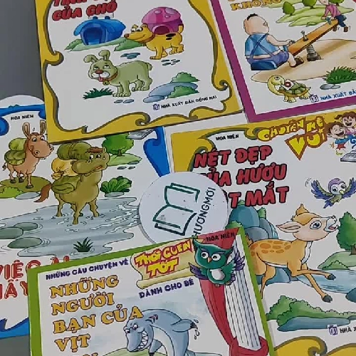 Combo Truyện Màu: Số Một Và Số Không, Tình Bạn Của Chó, Việc Ai Nấy Làm, Nét Đẹp Của Hươu