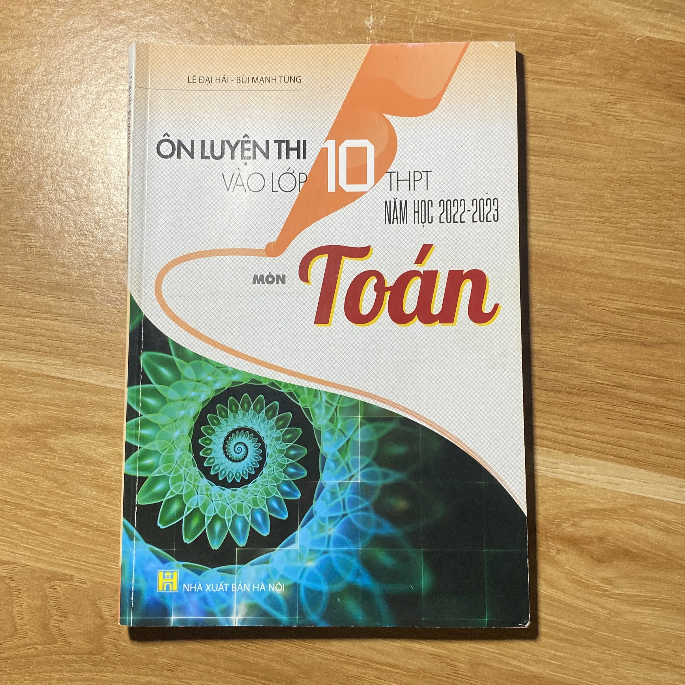 sách ôn thi toán phổ thông vào 10