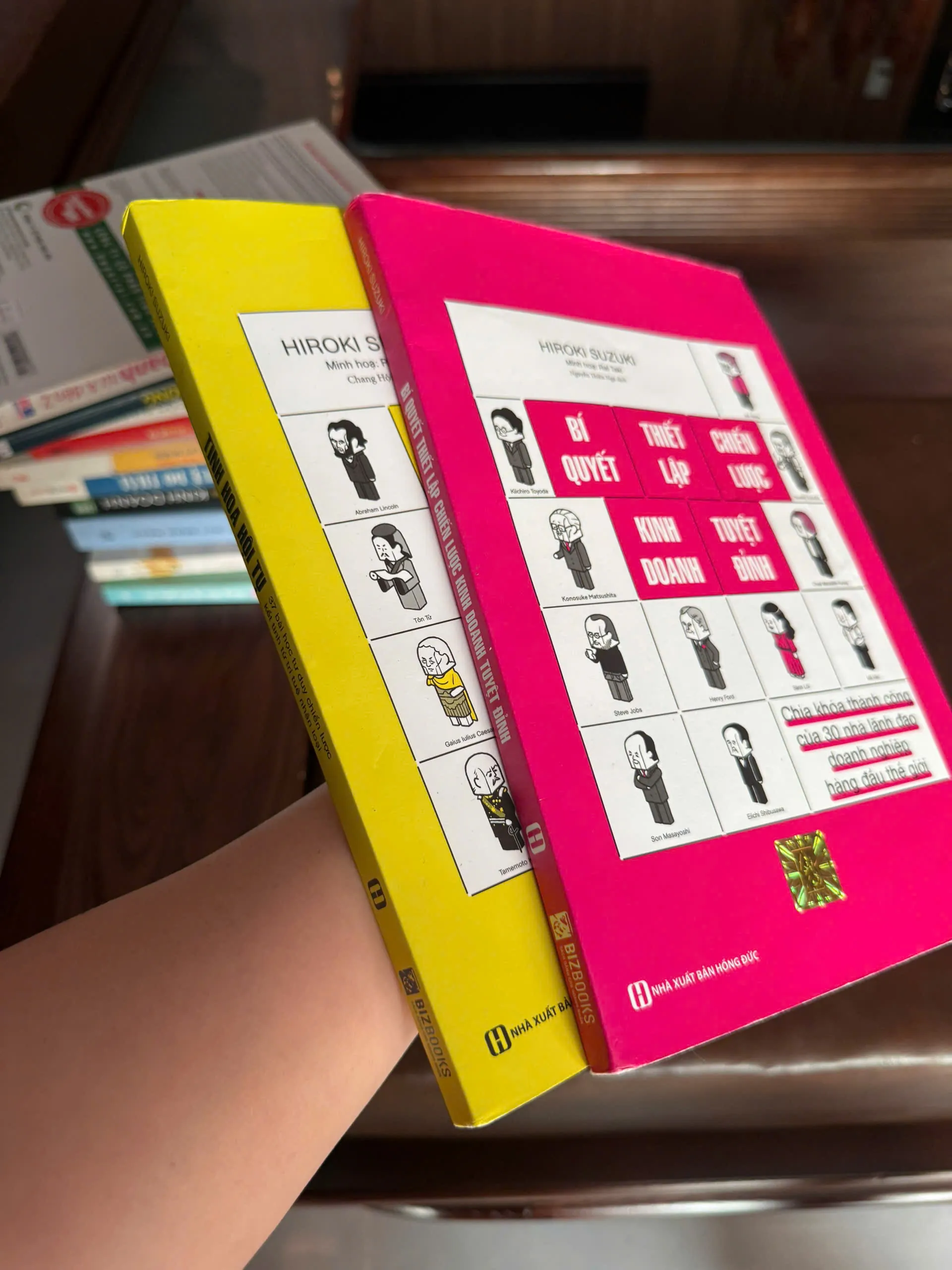 COMBO 2 SÁCH TINH HOA HỘI TỤ + BÍ QUYẾT THIẾT LẬP CHIẾN LƯỢC KINH DOANH TUYỆT ĐỈNH- K2 1001193