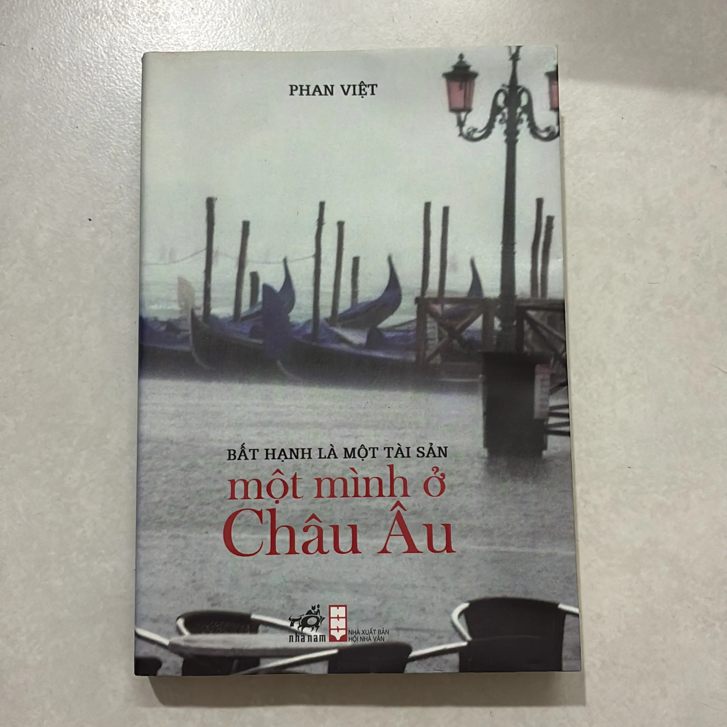 Một mình ở châu Âu - Phan Việt (t01)