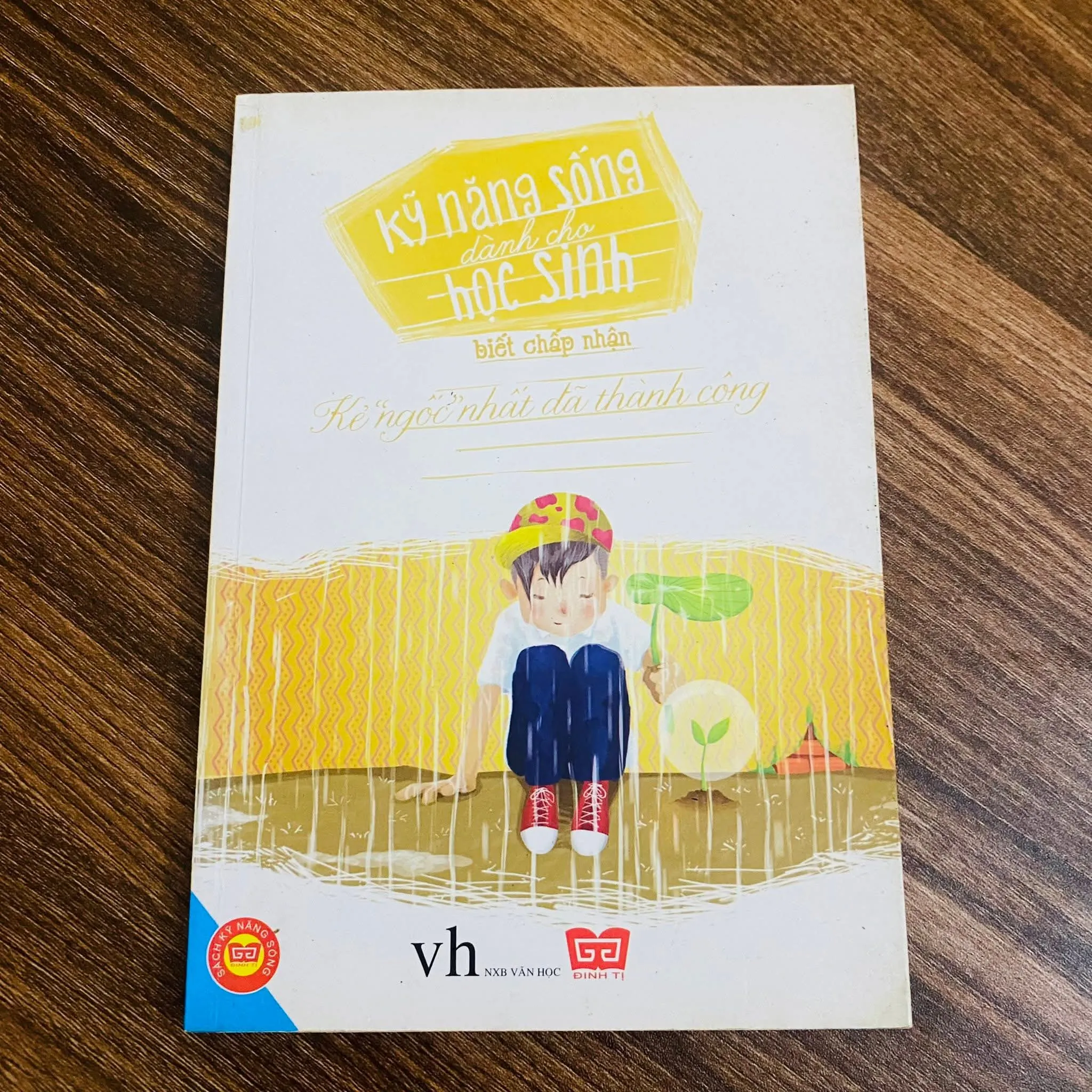 Kỹ năng sống dành cho học sinh - Biết Chấp Nhận - kẻ ngốc nhất đã thành công
#HATRA