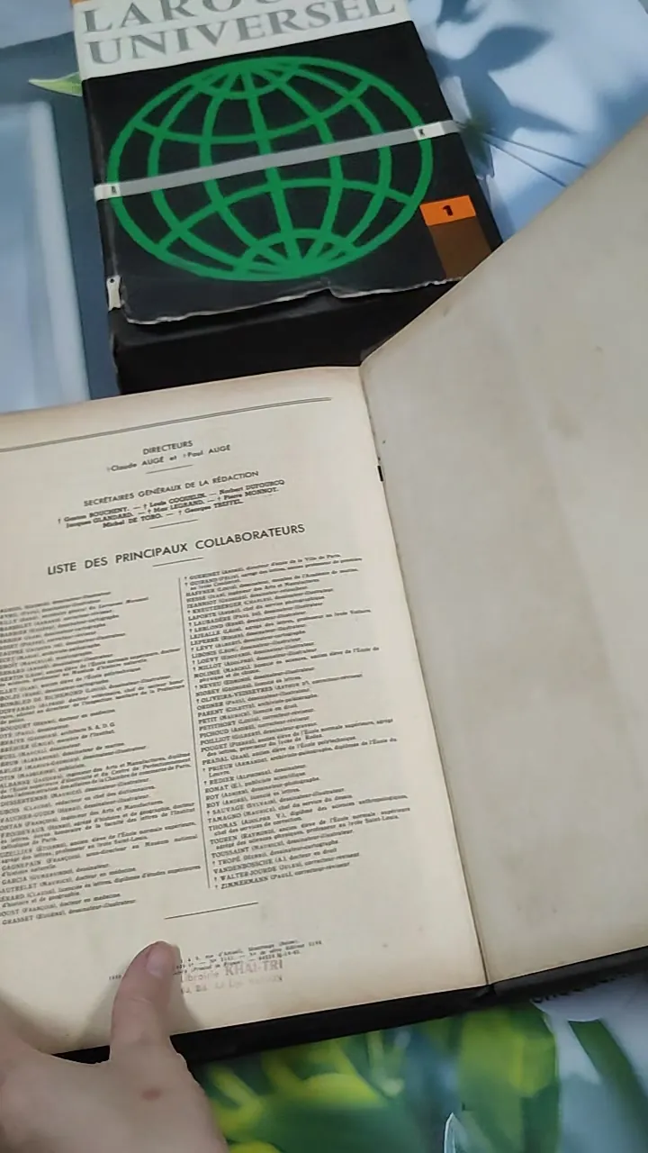 [MIỄN PHÍ BỌC SÁCH] Larousse Universel Vol 1 + 2 - Claude Augé 750844