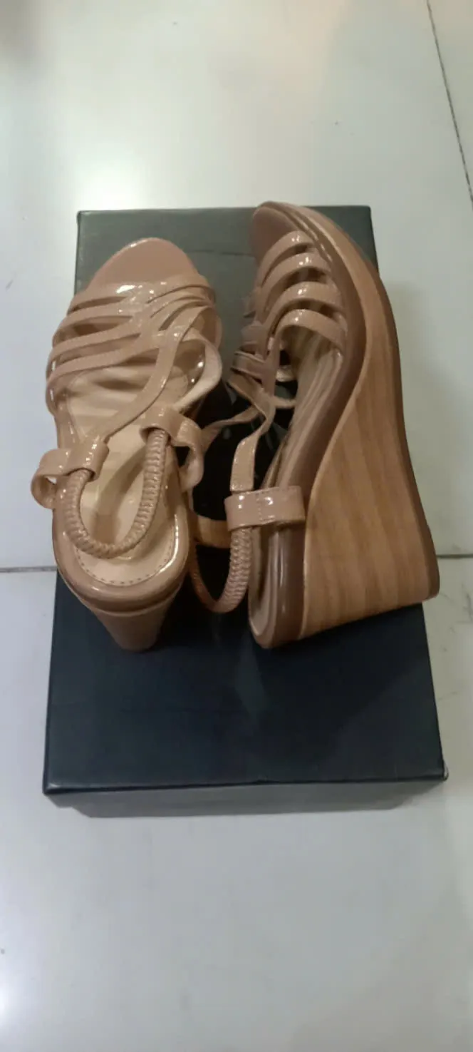 Giầy đế xuồng size 39