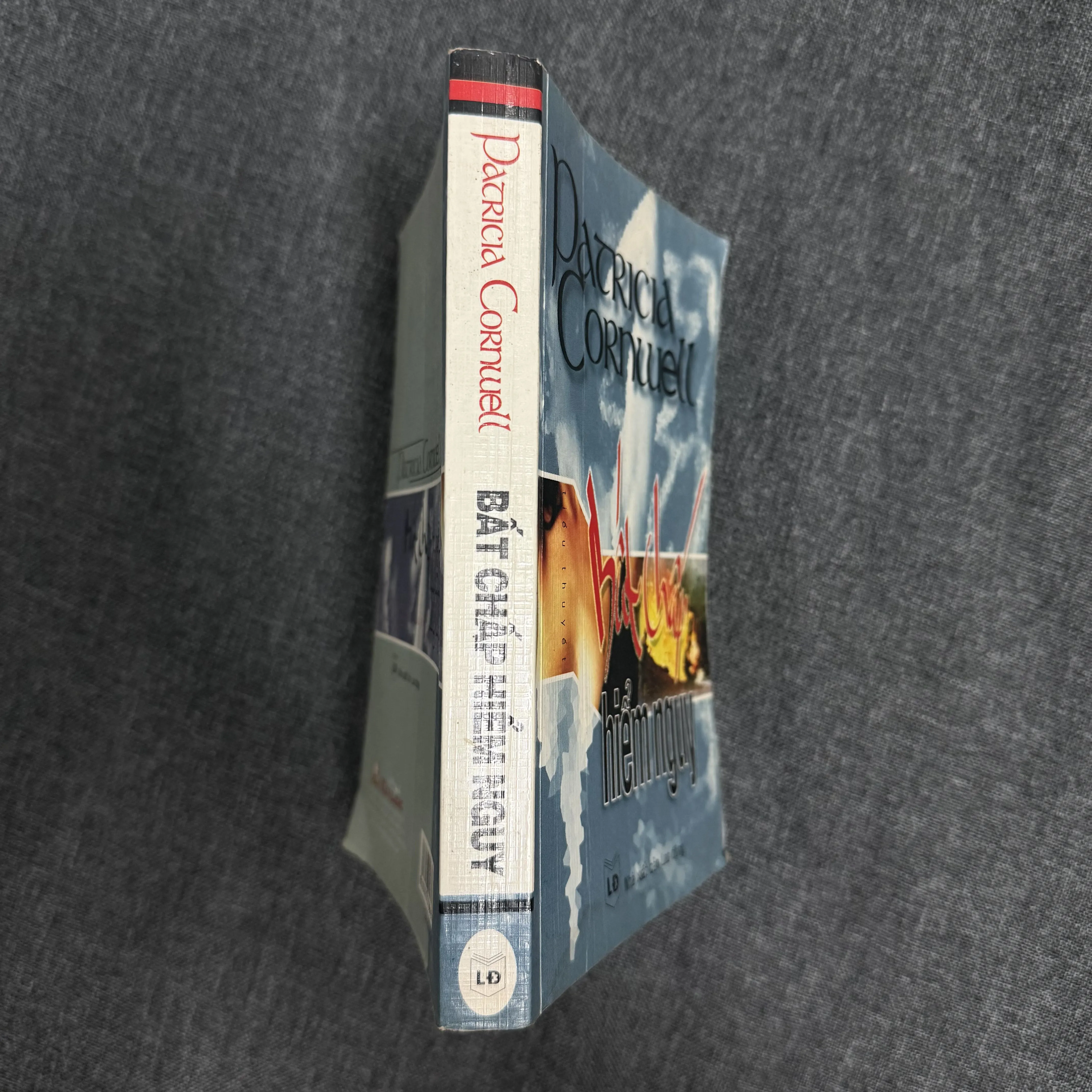 Bất chấp hiểm nguy - Patricia Cornwell 1000939