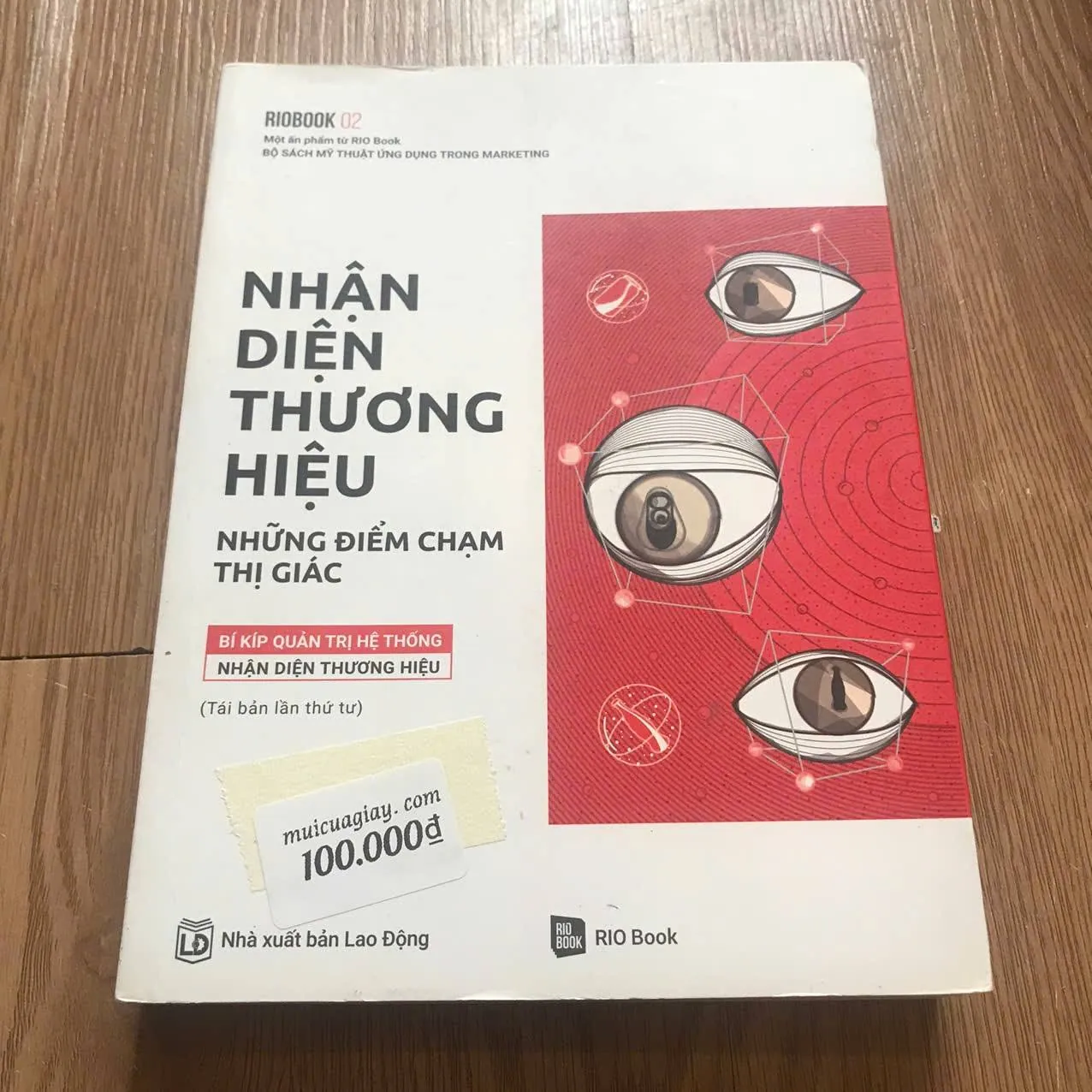 Nhận diện thương hiệu - RIO Book 2