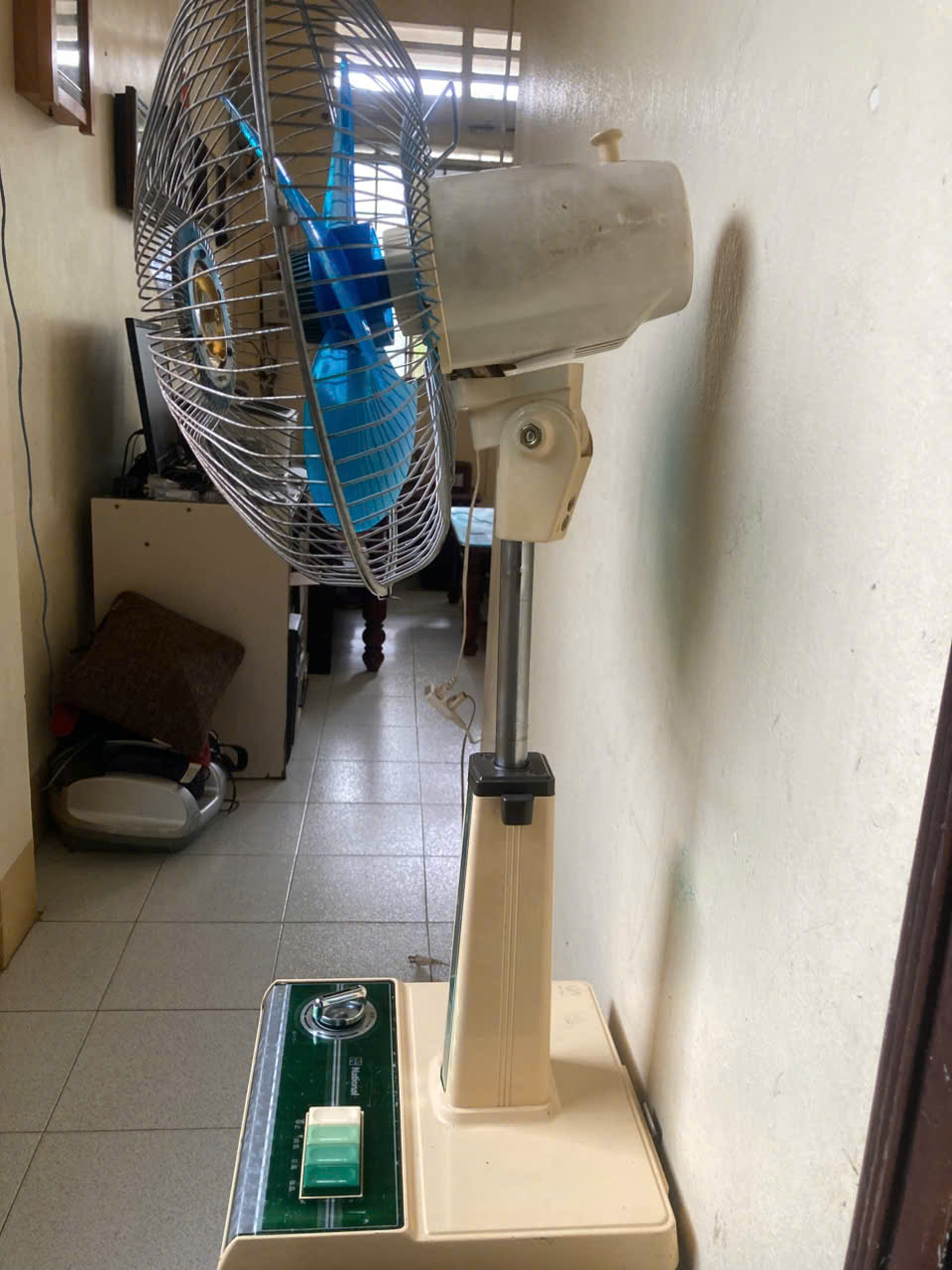 Quạt Nhật Lửng National sọc dưa cao 85cm cánh 30cm nguyên zin 476483