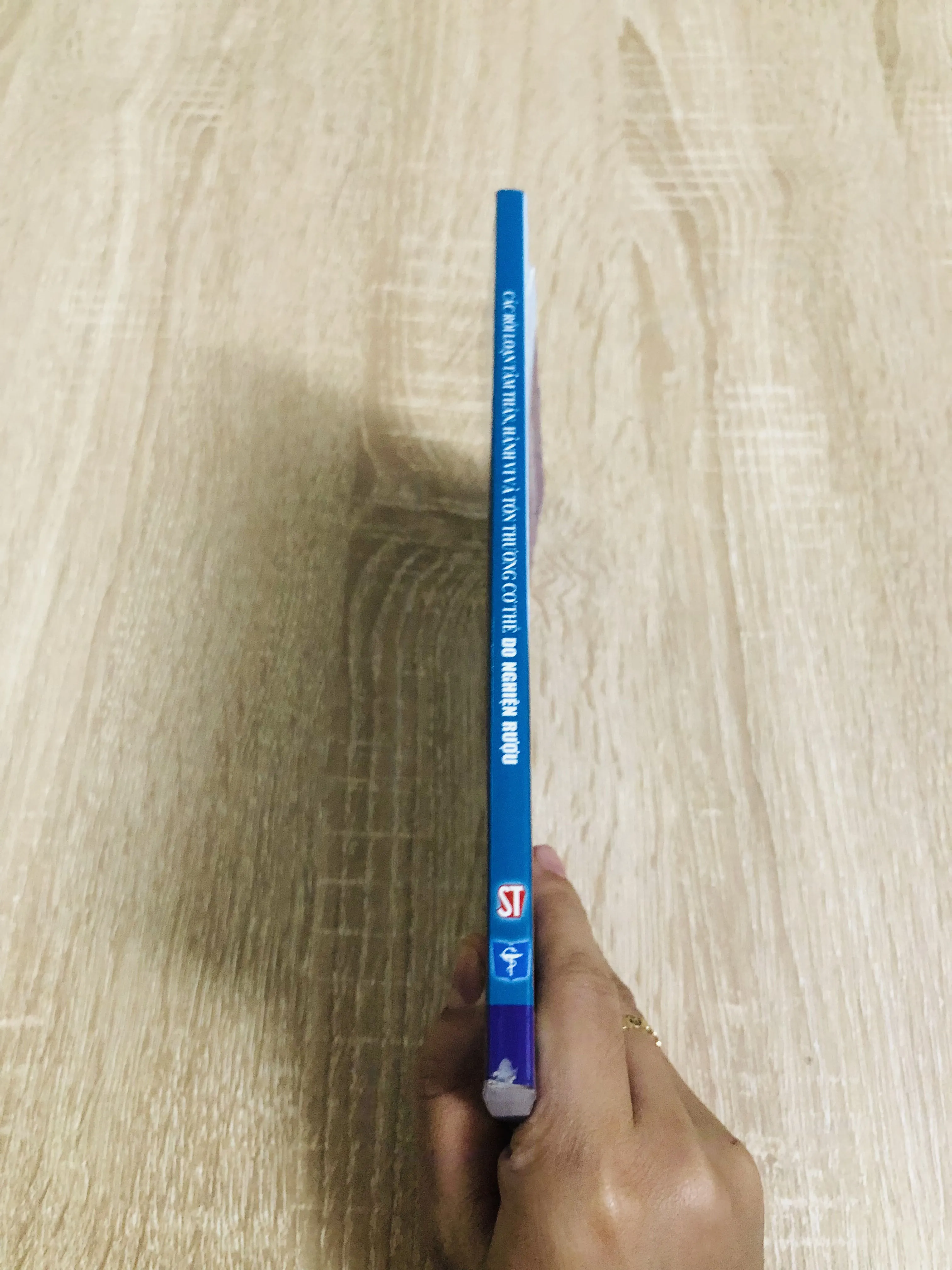 CÁC RỐI LOẠN TÂM THẦN , HÀNH VI VÀ TỔN THƯƠNG CƠ THỂ DO NGHIỆN RƯỢU  529764