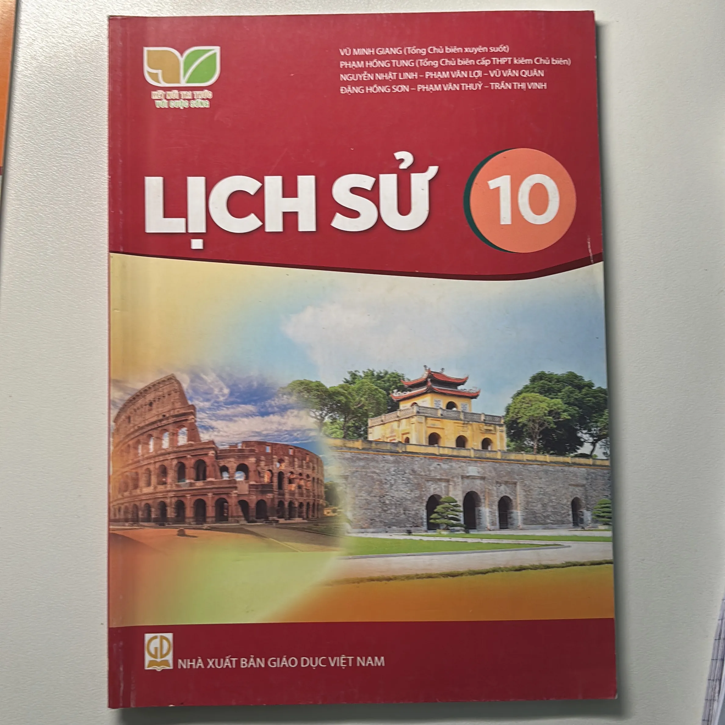 Lịch sử lớp 10 và 11