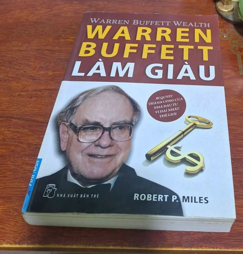 Warren Buffet làm giàu