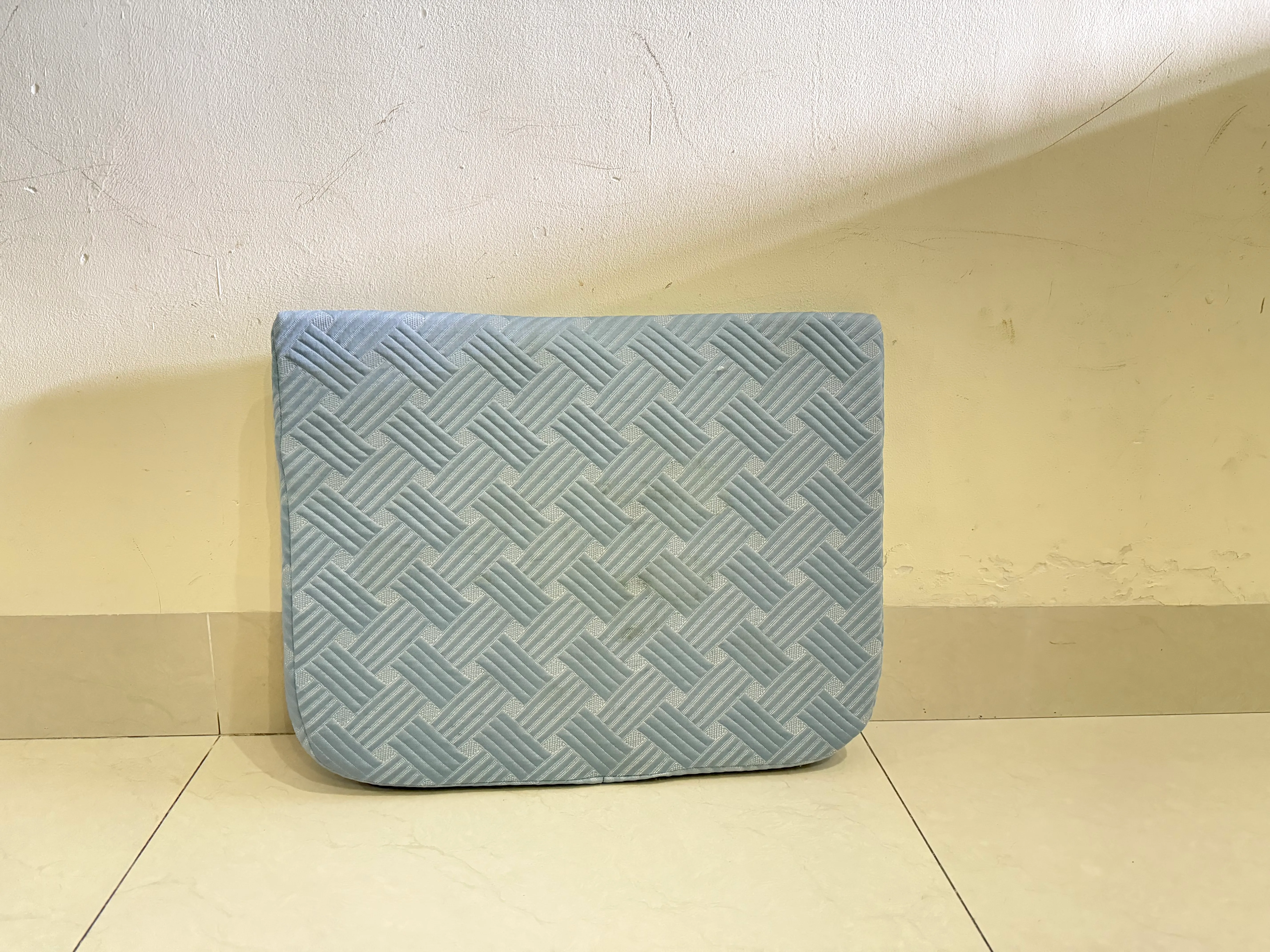 Gối chống trào ngược, gối cho bé uống sữa Ema 714001