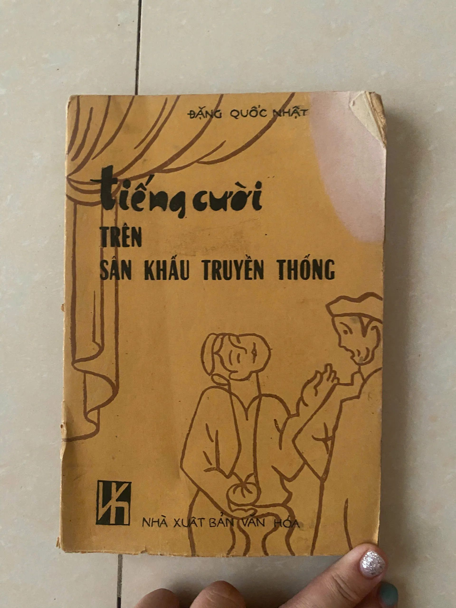 Tiếng cười TRÊN SÂN KHẤU TRUYỀN THỐNG