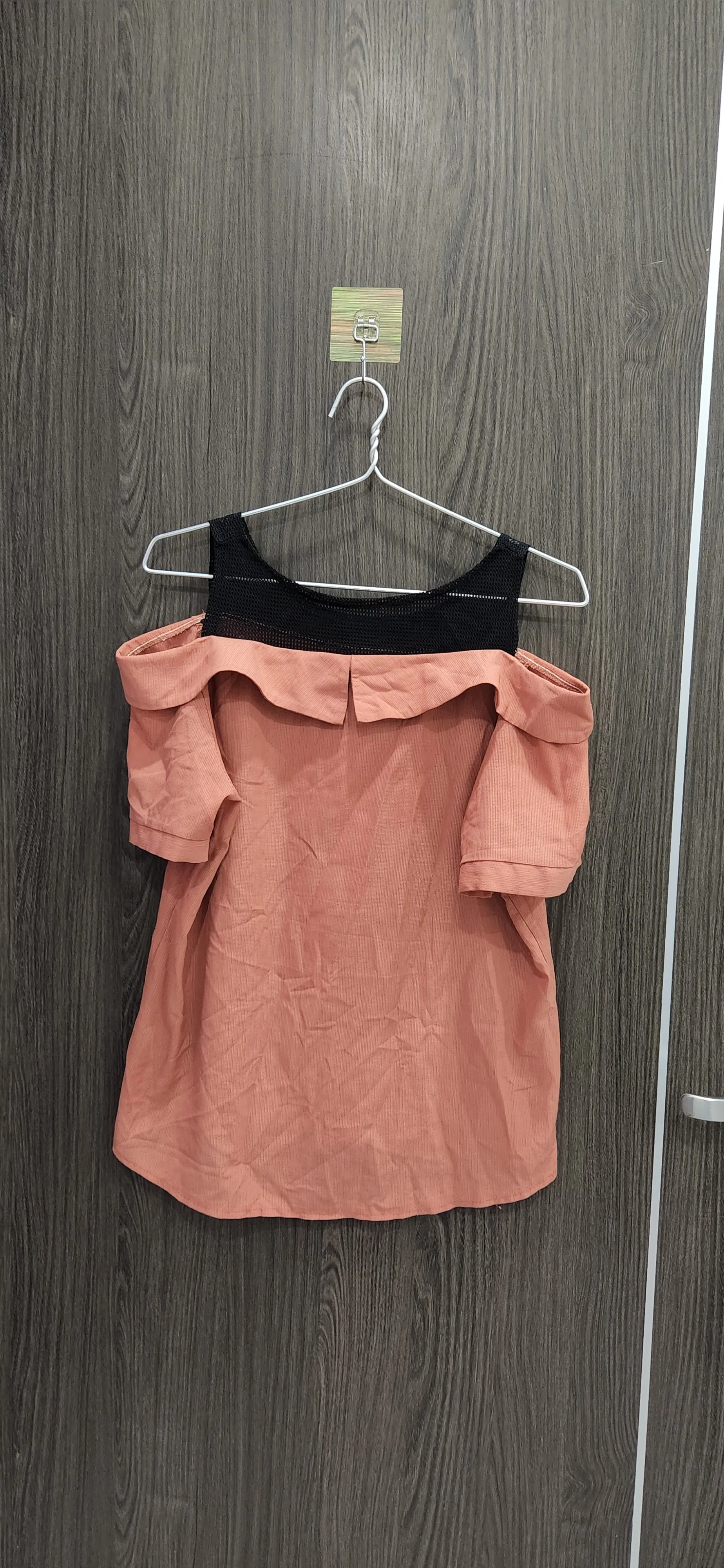 Áo kiểu nữ phối 2 màu dễ thương