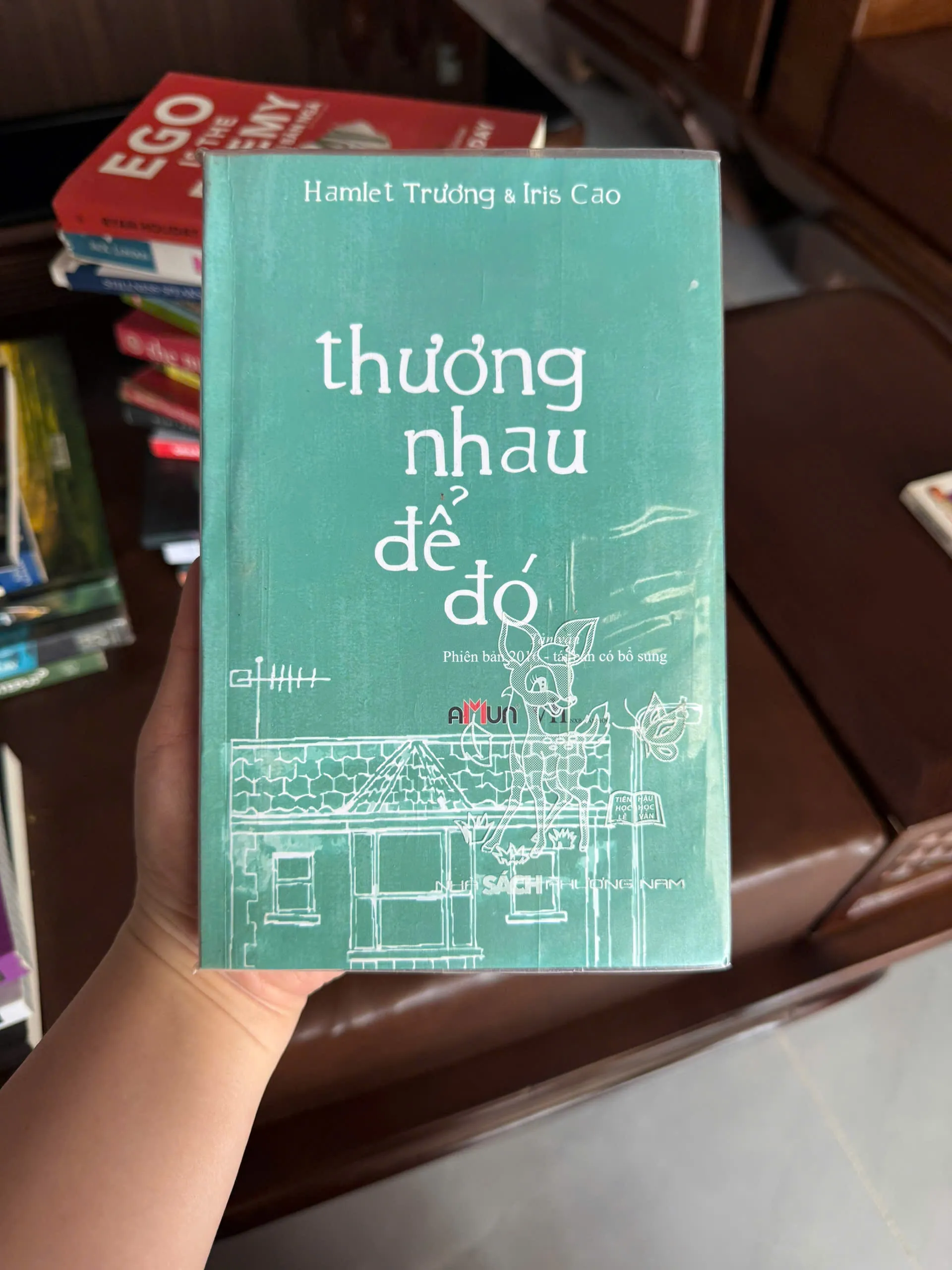 Thương Nhau Để Đó – Hamlet Trương & Iris Cao | Sách Tản Văn Tình Yêu Kèm CD - K3