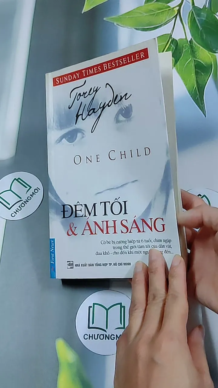 Đêm Tối và Ánh Sáng - Torey Hayden 634462