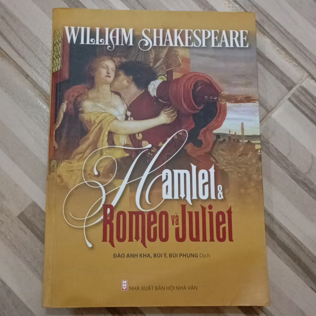 Hamlet & Romeo và Juliet