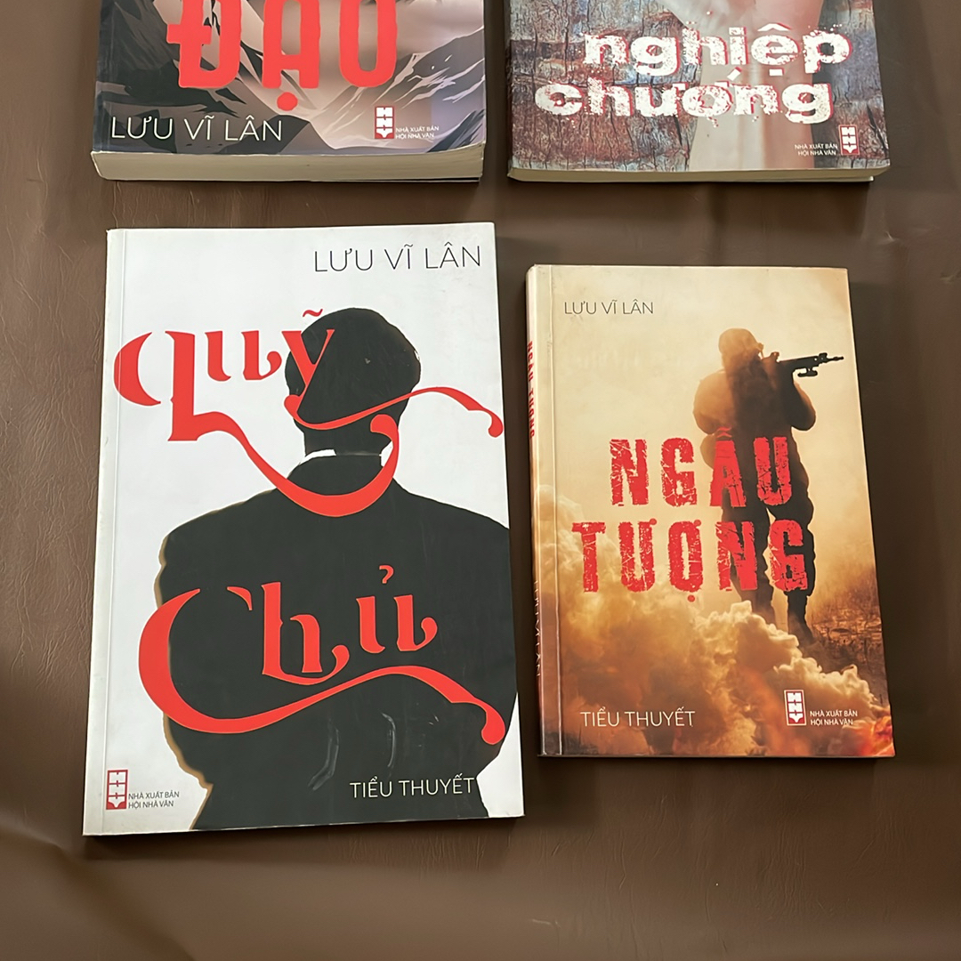 [Có Chữ Ký Tác Giả] - II Các Tựa Sách Của Tác Giả: Lưu Vĩ Lân (Tiểu Thuyết) 523379