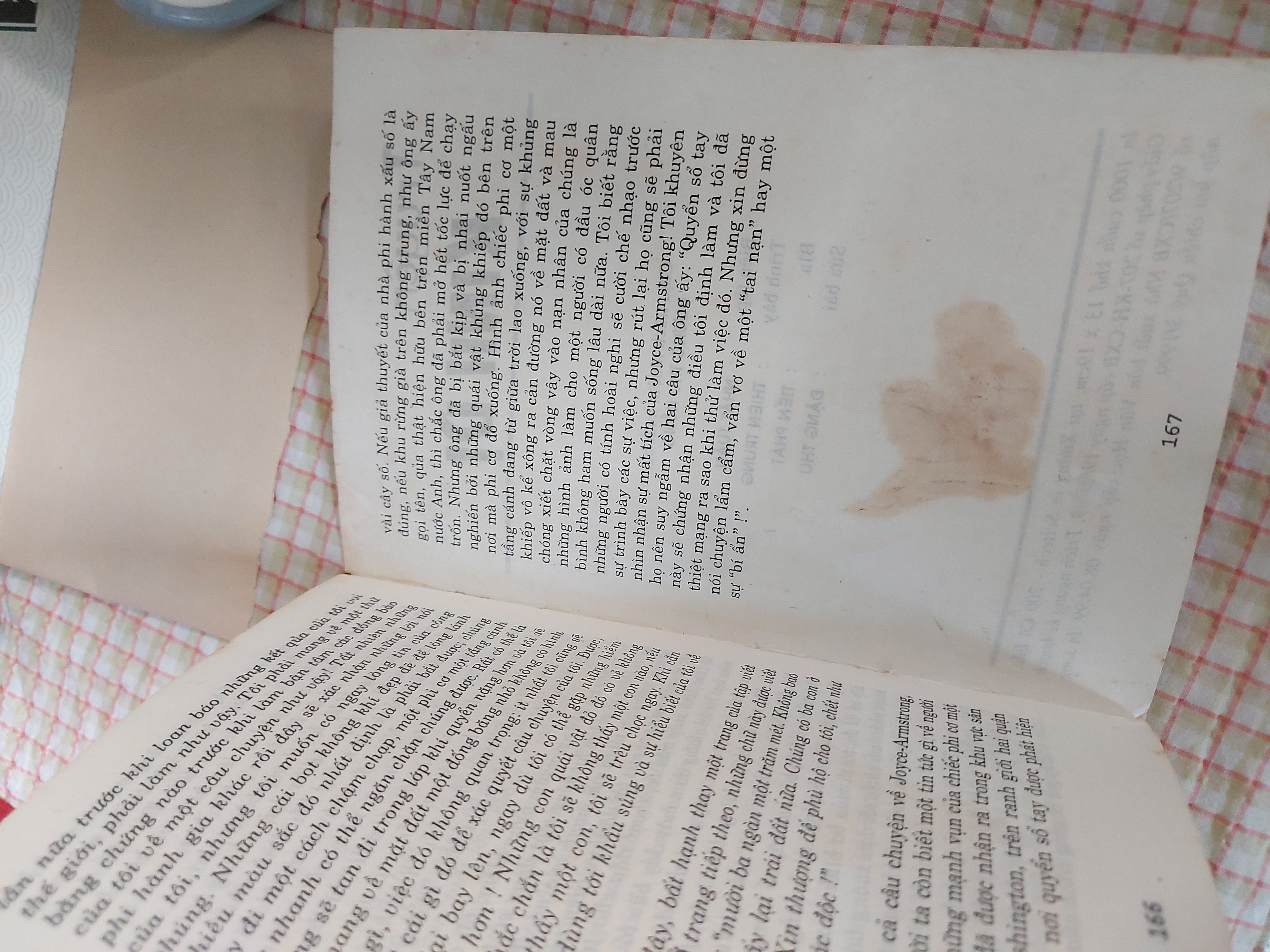 TRUYỆN KINH DỊ - CONAN DOYLE 466196