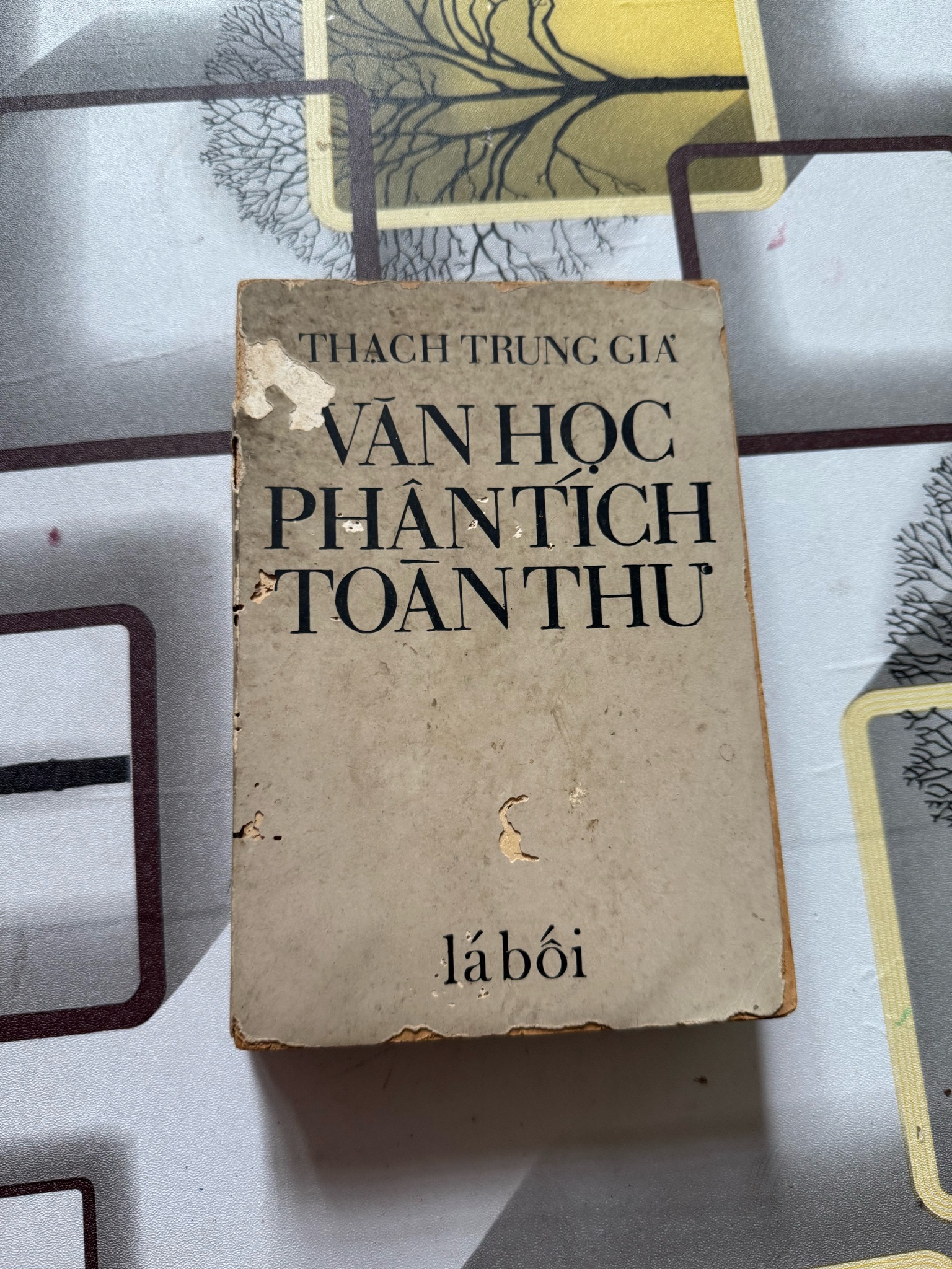 Văn học phân tích toàn thư