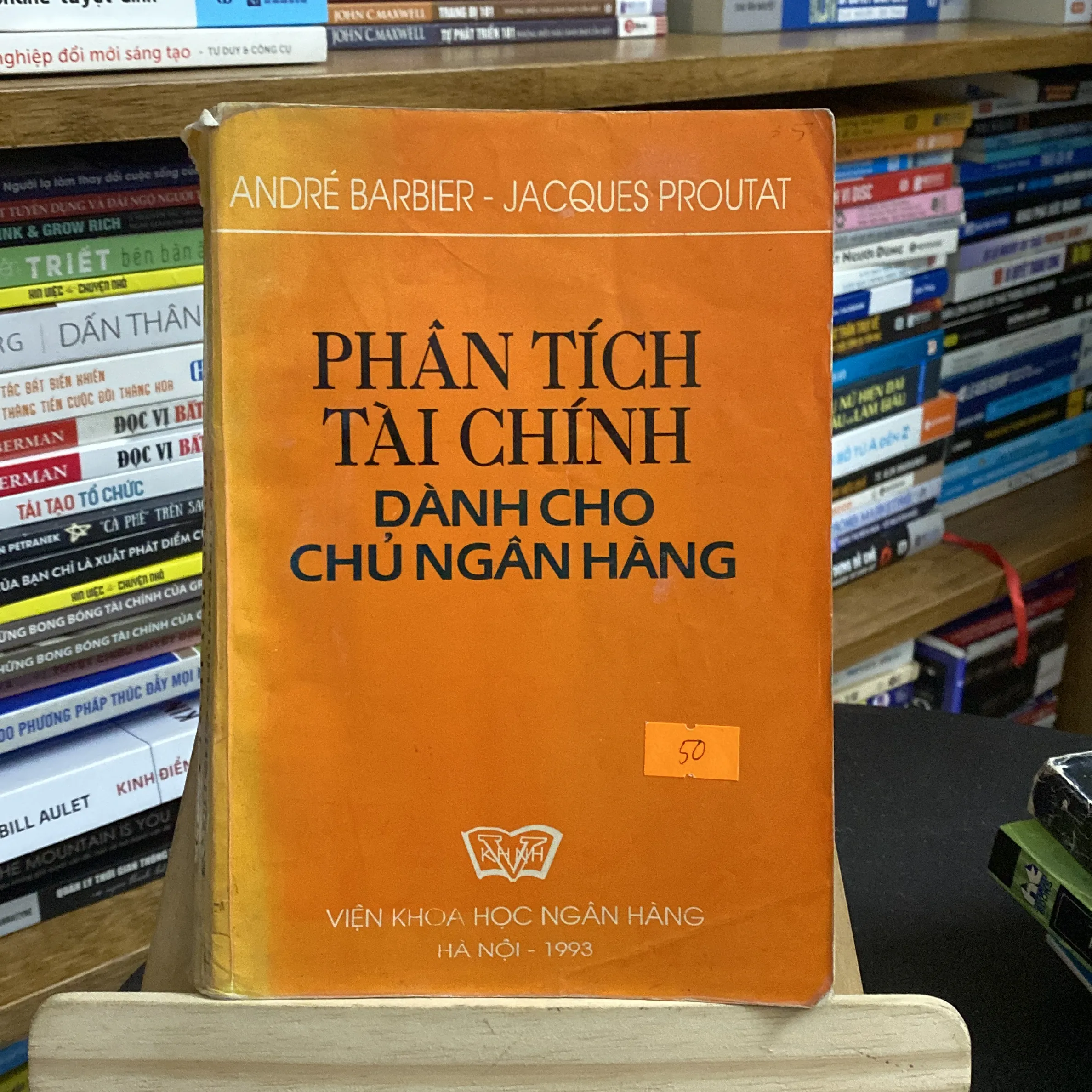 Phân tích tài chính dành cho chủ ngân hàng-tác giả André Barbier & Jacques Proutat