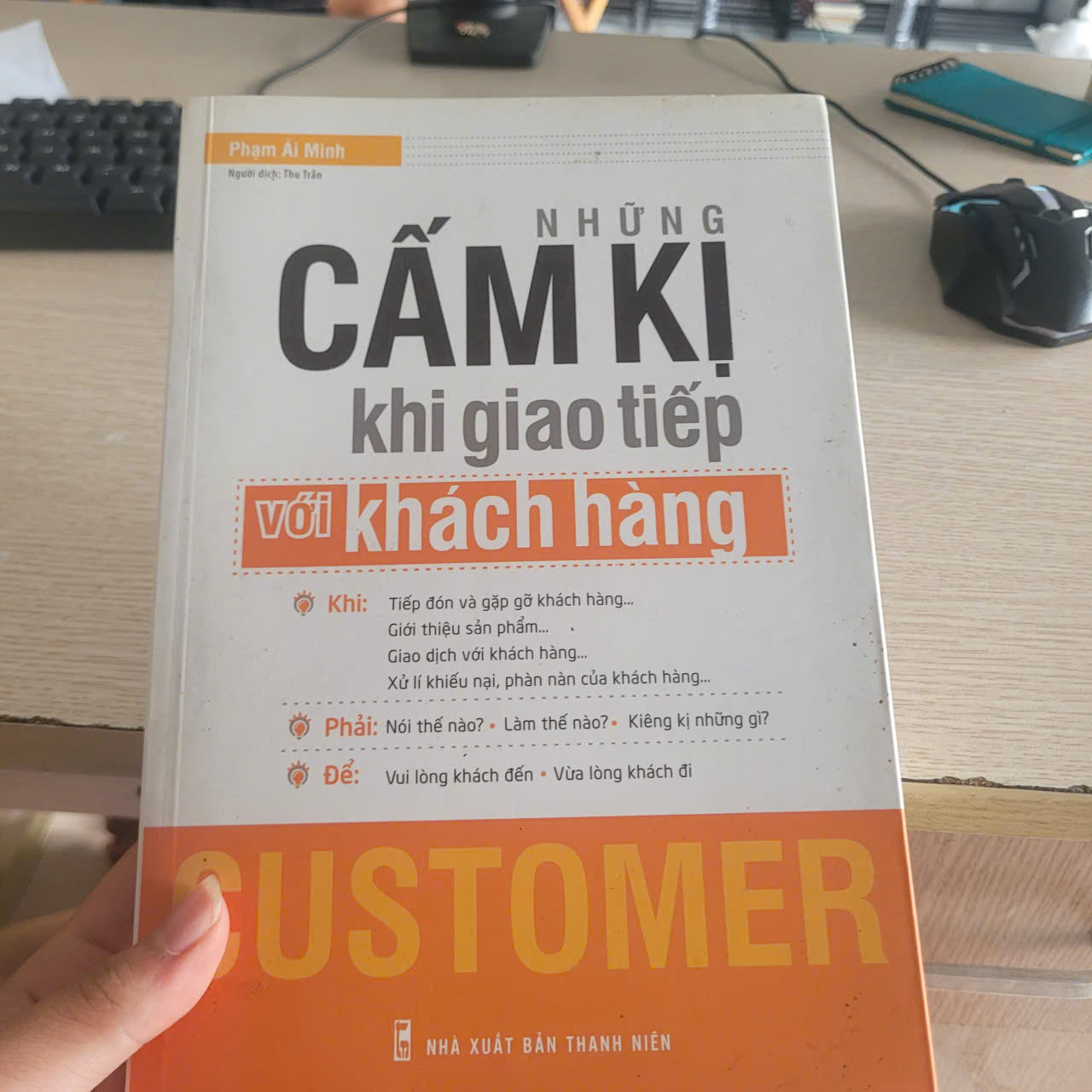 Những cấm kỵ khi giao tiếp với khách hàng	Phạm Ái Minh
