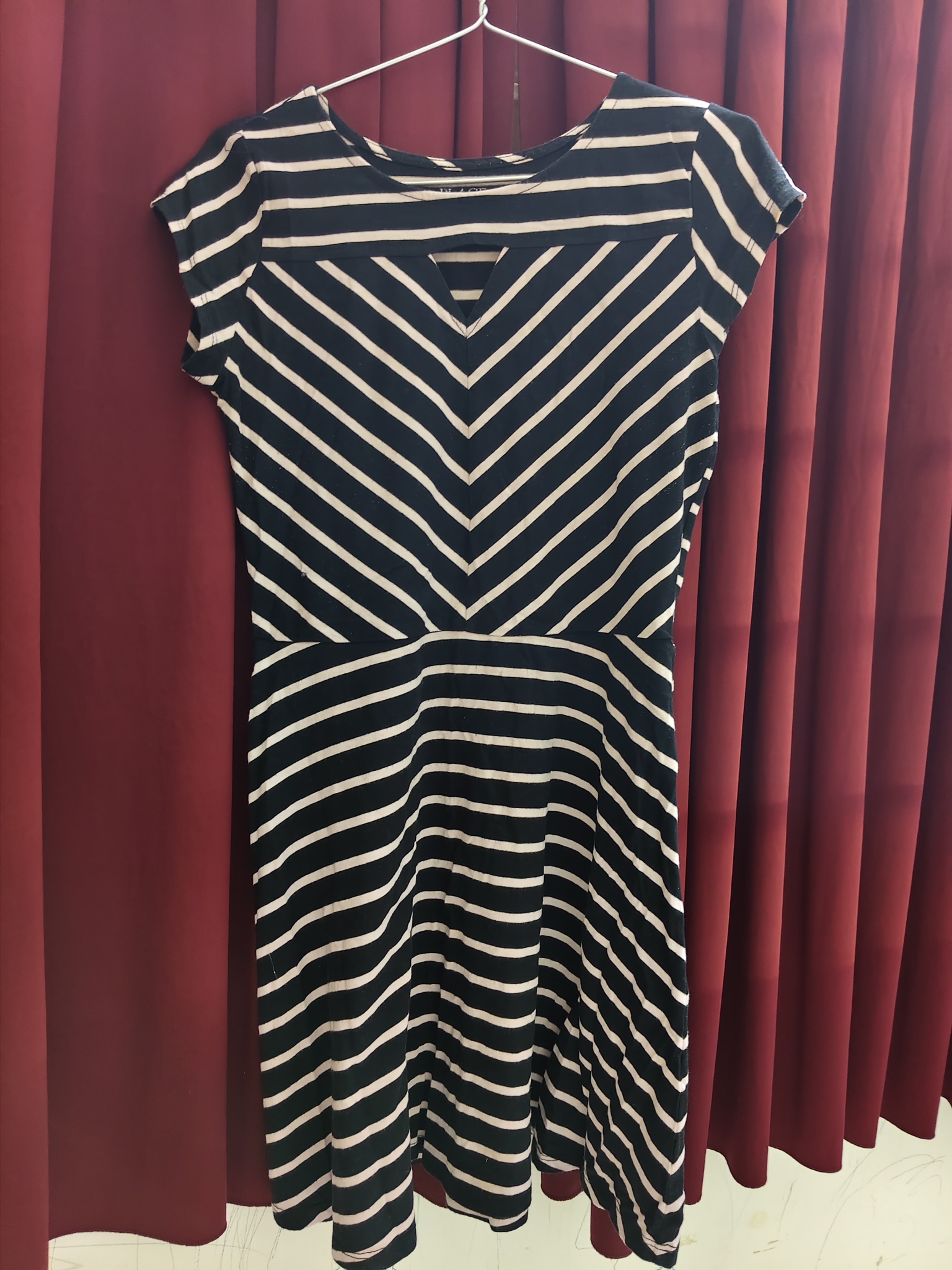 Đầm mặc nhà size s sọc đen 