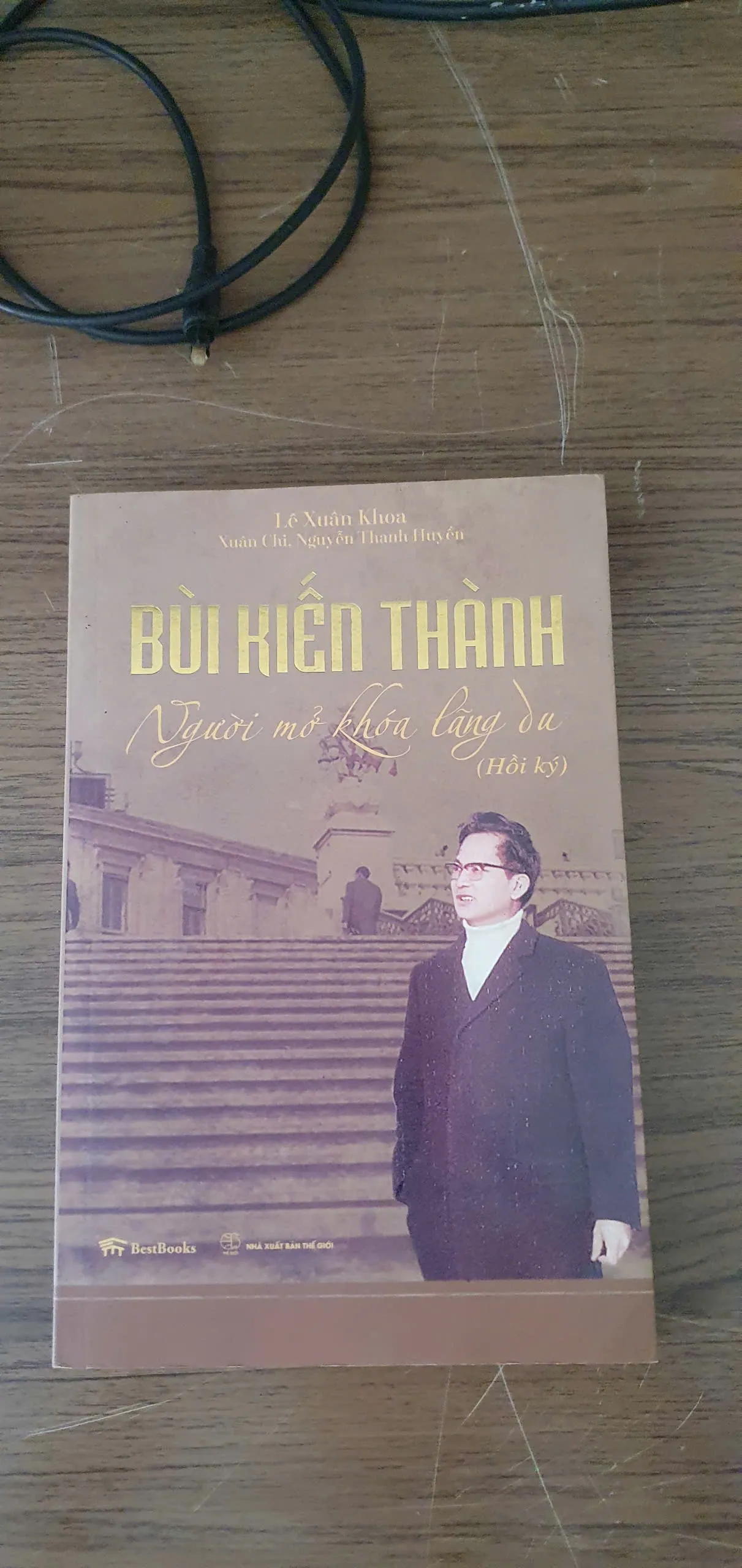 Bùi Kiến Thành - Người Mở Khóa Lãng Du, Mới 80% (TrieuL)