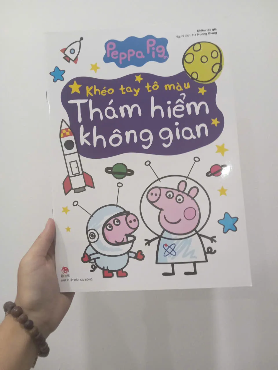 Khéo tay tô màu - Thám hiểm không gian