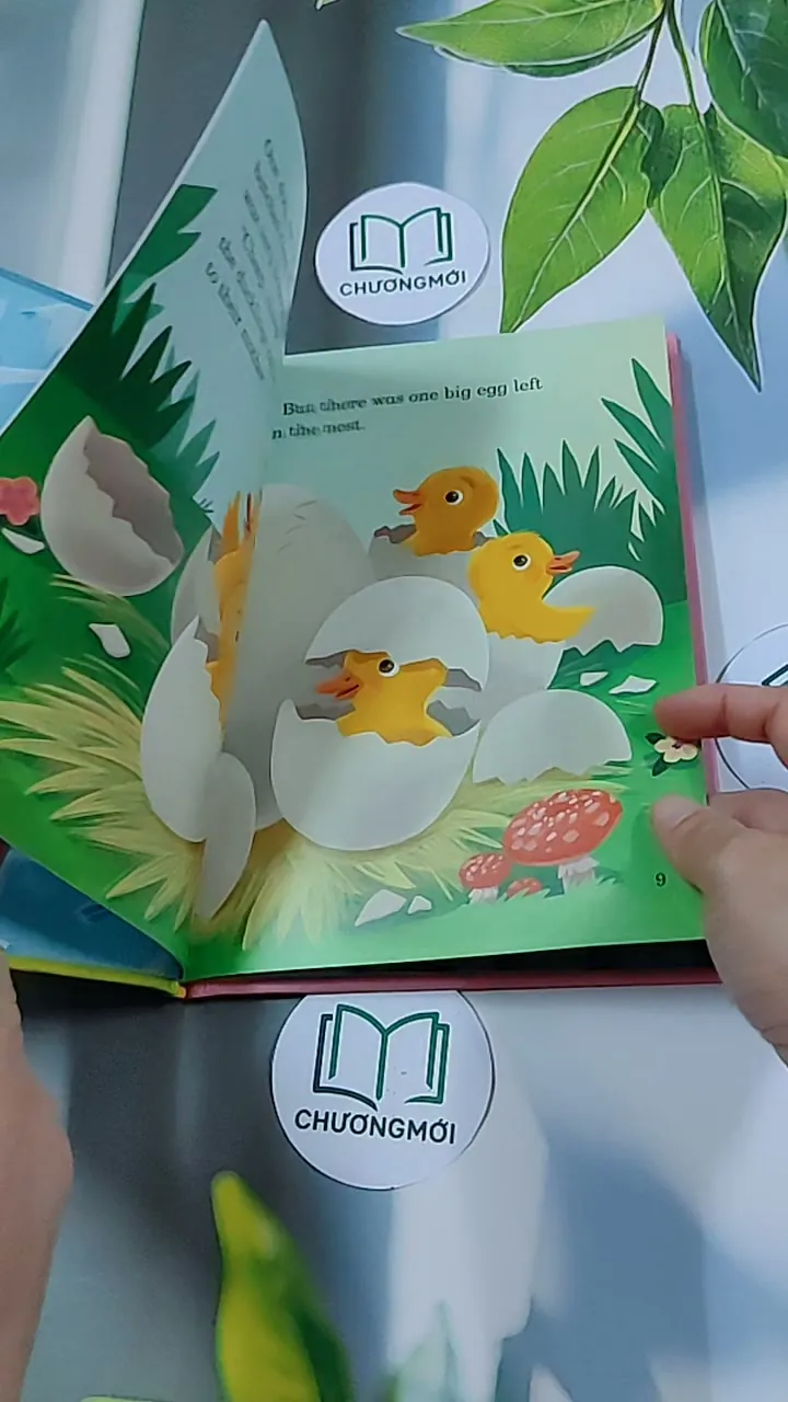 First Readers: The Ugly Duckling - Hans Christian Andersen 634455