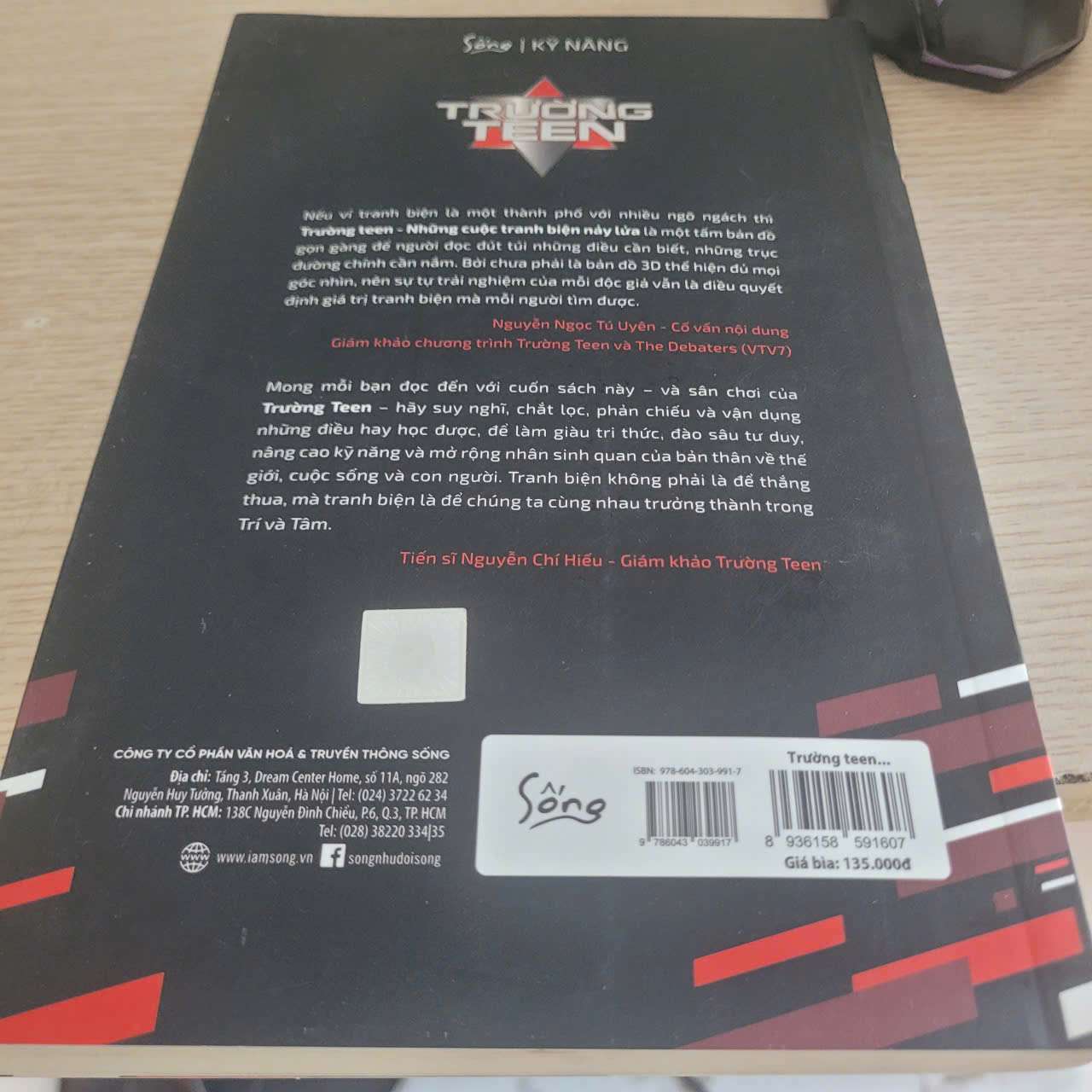 Những Cuộc Tranh Biện Nảy Lửa	Trường Teen - Sống Publishing 524889