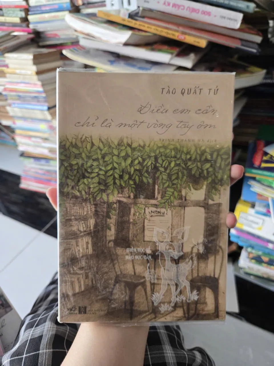 điều em cần chỉ là một vòng tay ôm