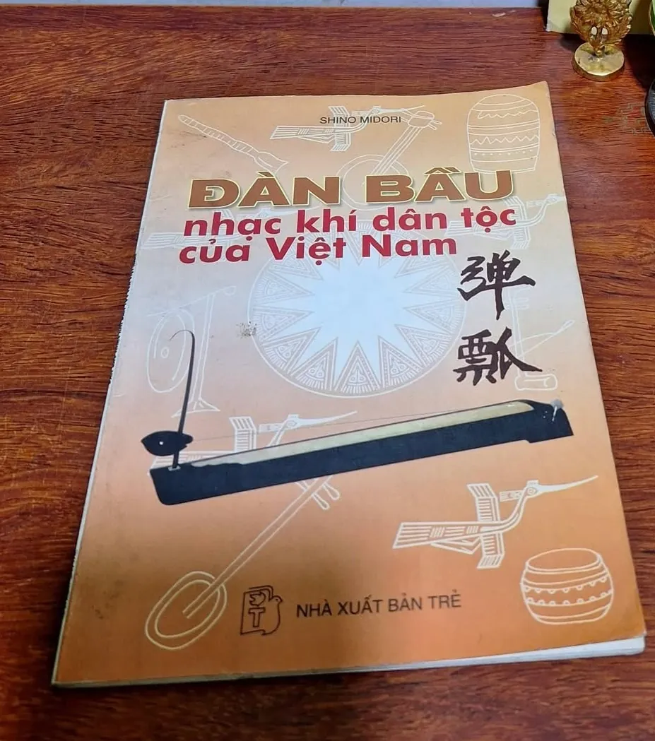 Đàn bầu nhạc khí dân tộc Việt Nam