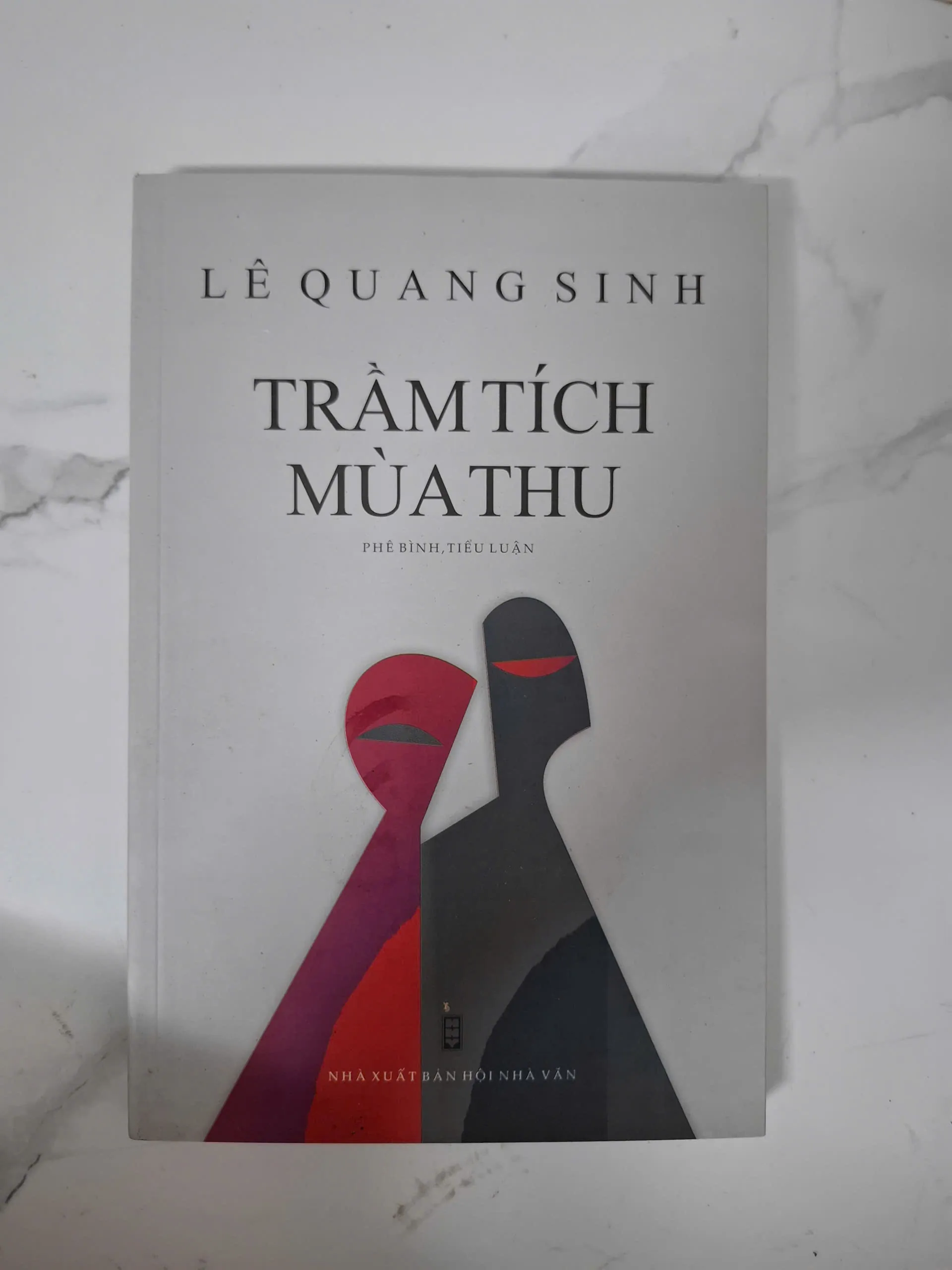 Trầm tích mùa thu - Lê Quang Sinh - Phê bình, tiểu luận