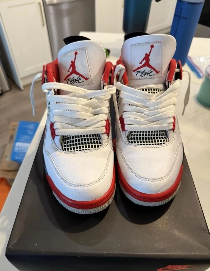Nike Jordan 4
