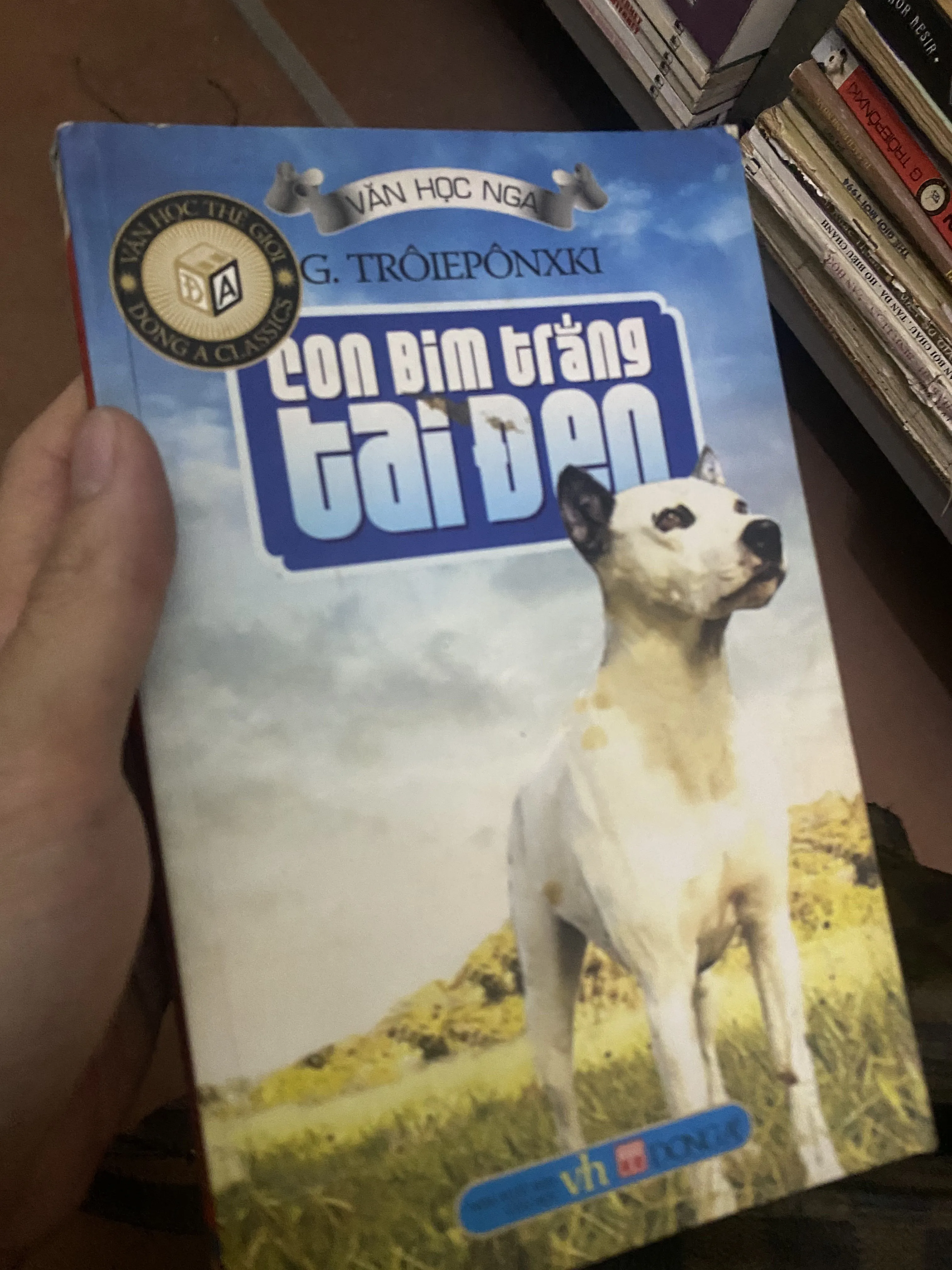 Sách con bỉm trắng tai đen