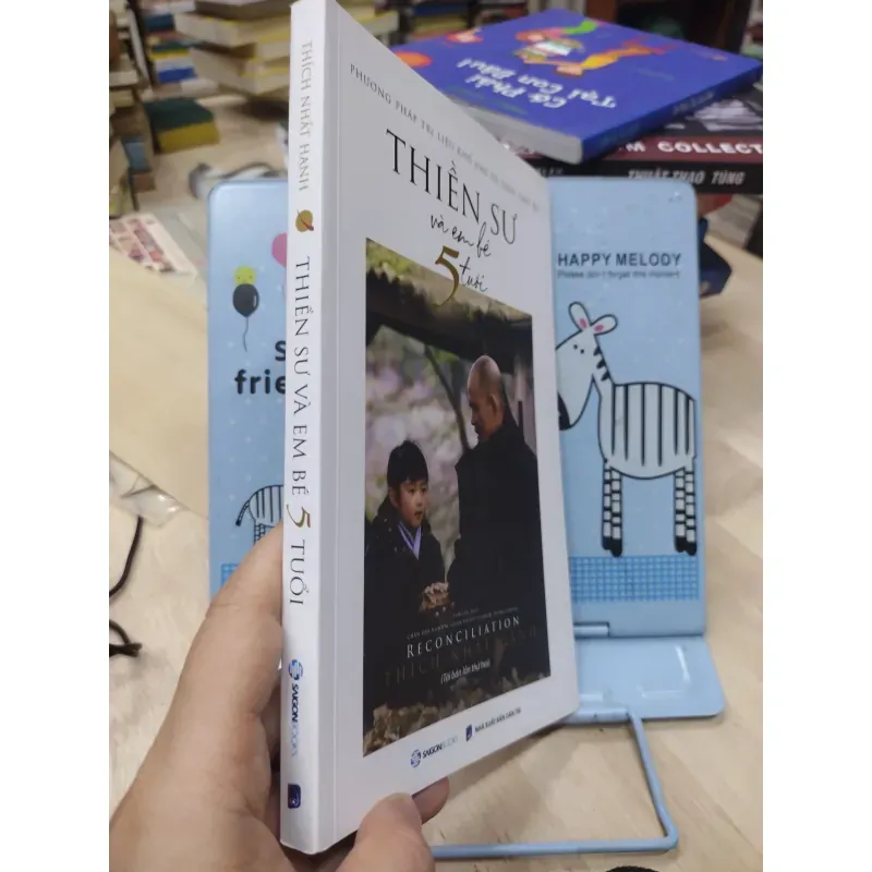 Sách: Thiền sư và em bé 5 tuổi - TG: Thích Nhất Hạnh