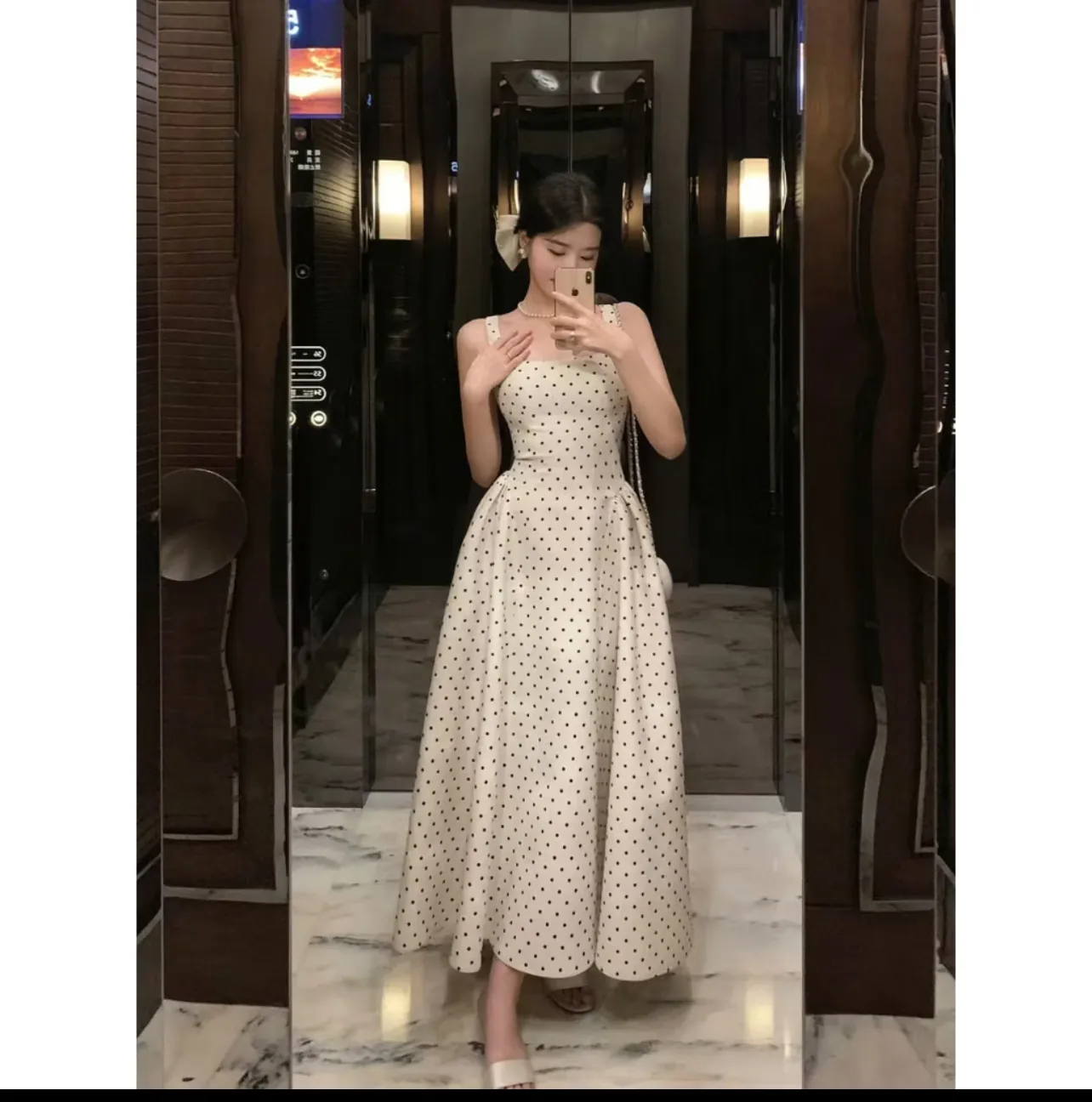 Váy maxi nữ phối chấm bi màu be cổ tròn tay không dài dáng xòe