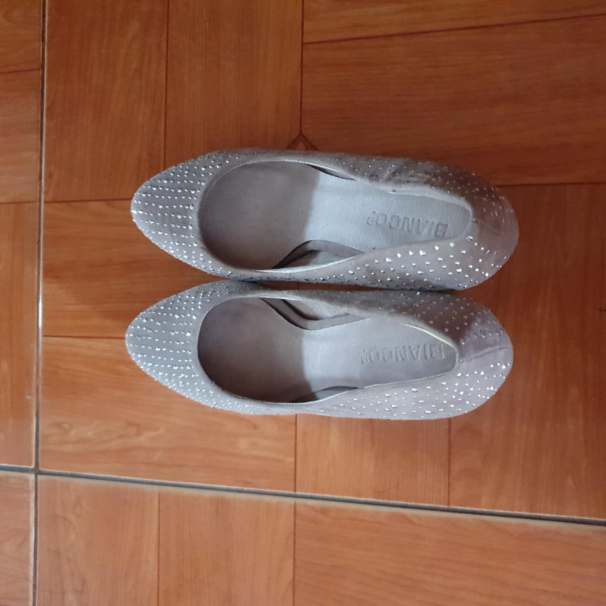 Giày cao gót BIANCO size 37 màu be chính hãng new 100% 278948