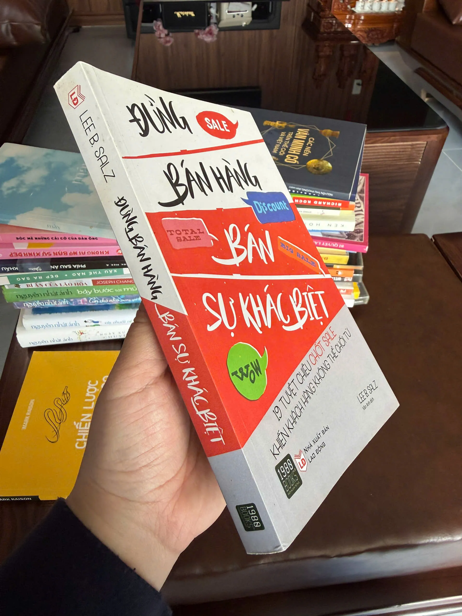 ĐỪNG BÁN HÀNG – HÃY BÁN SỰ KHÁC BIỆT- K3 1001312