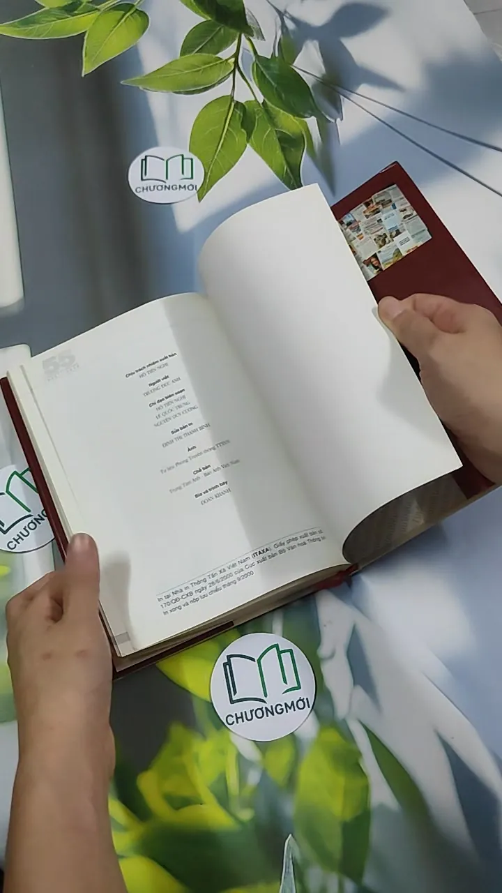 [MIỄN PHÍ BỌC SÁCH] 55 Năm Thông Tấn Xã Việt Nam 1945 - 2000 750829